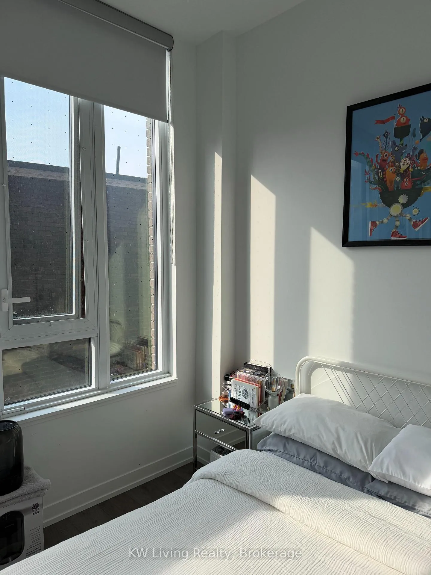 Photo 6 of Unit 211, 270 Dufferin Street, Toronto, South Parkdale — HOMEH