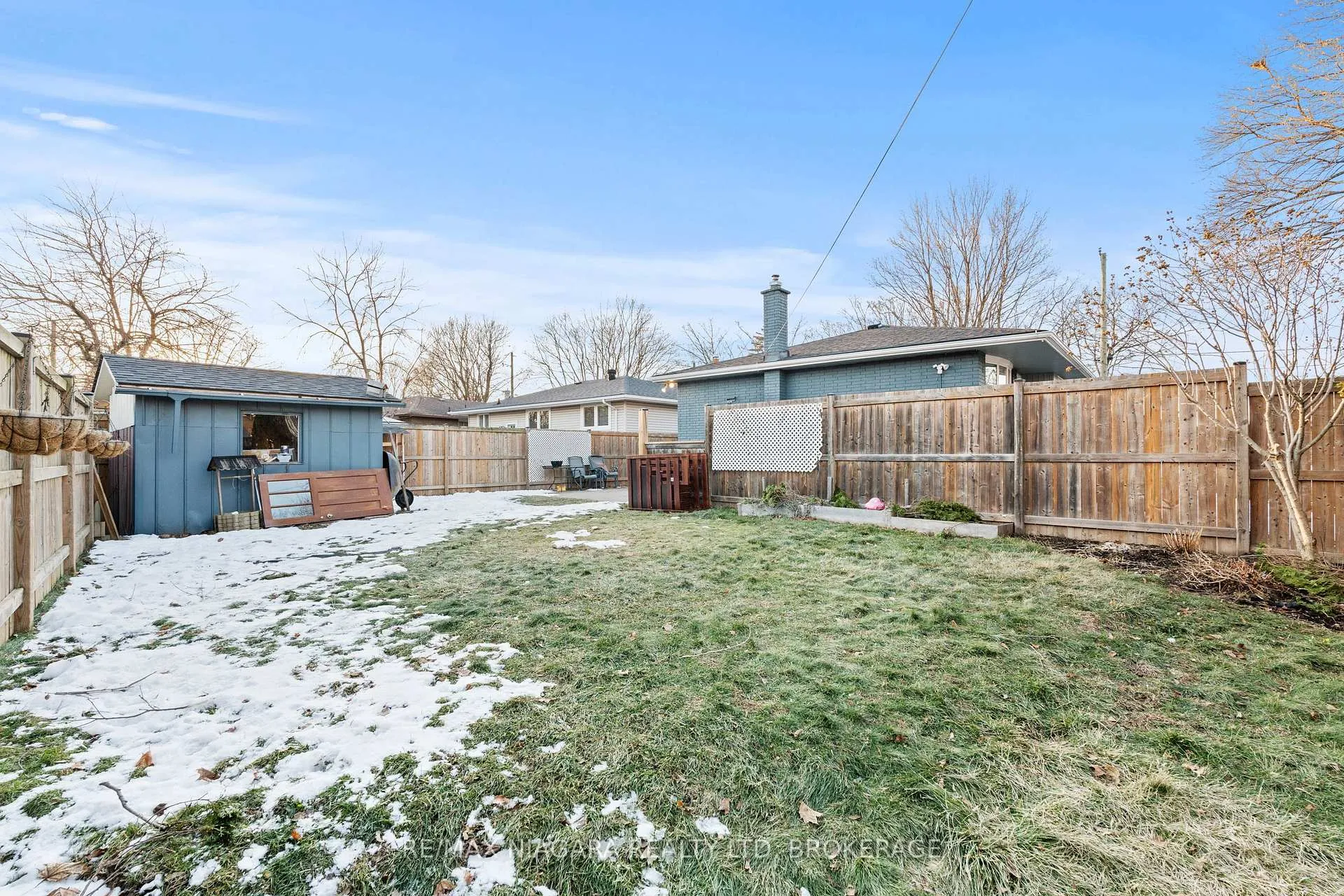 Photo 29 of 2 Highcourt Crescent, St. Catharines, Vine/Linwell — HOMEH