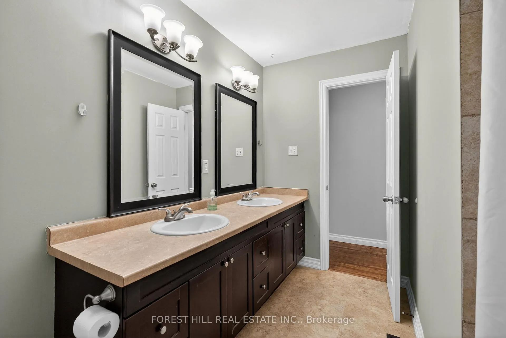 Photo 11 of 35 Daphne Crescent, Barrie, Cundles East — HOMEH