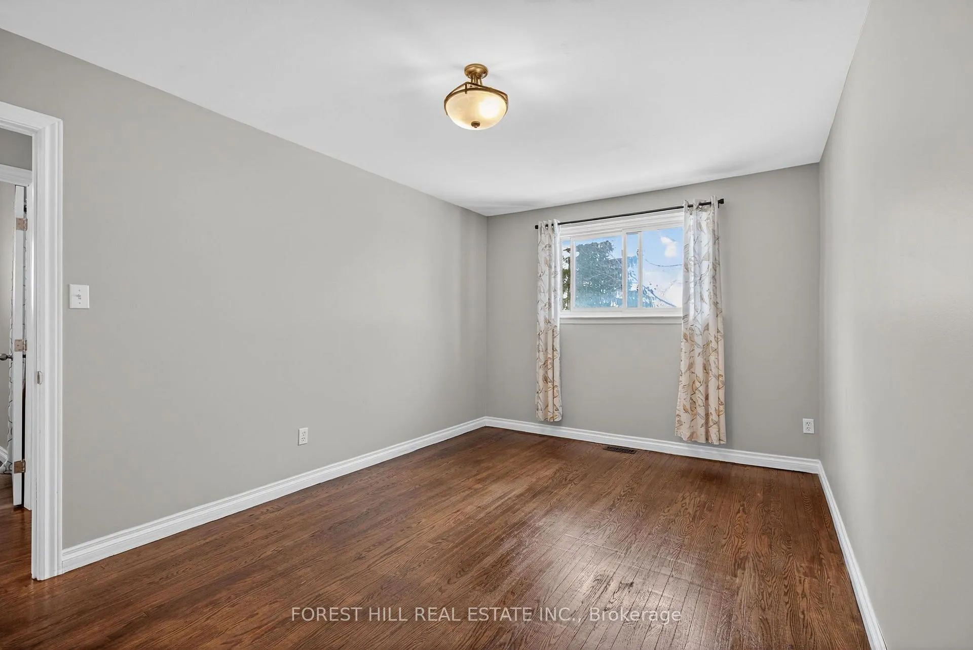 Photo 21 of 35 Daphne Crescent, Barrie, Cundles East — HOMEH