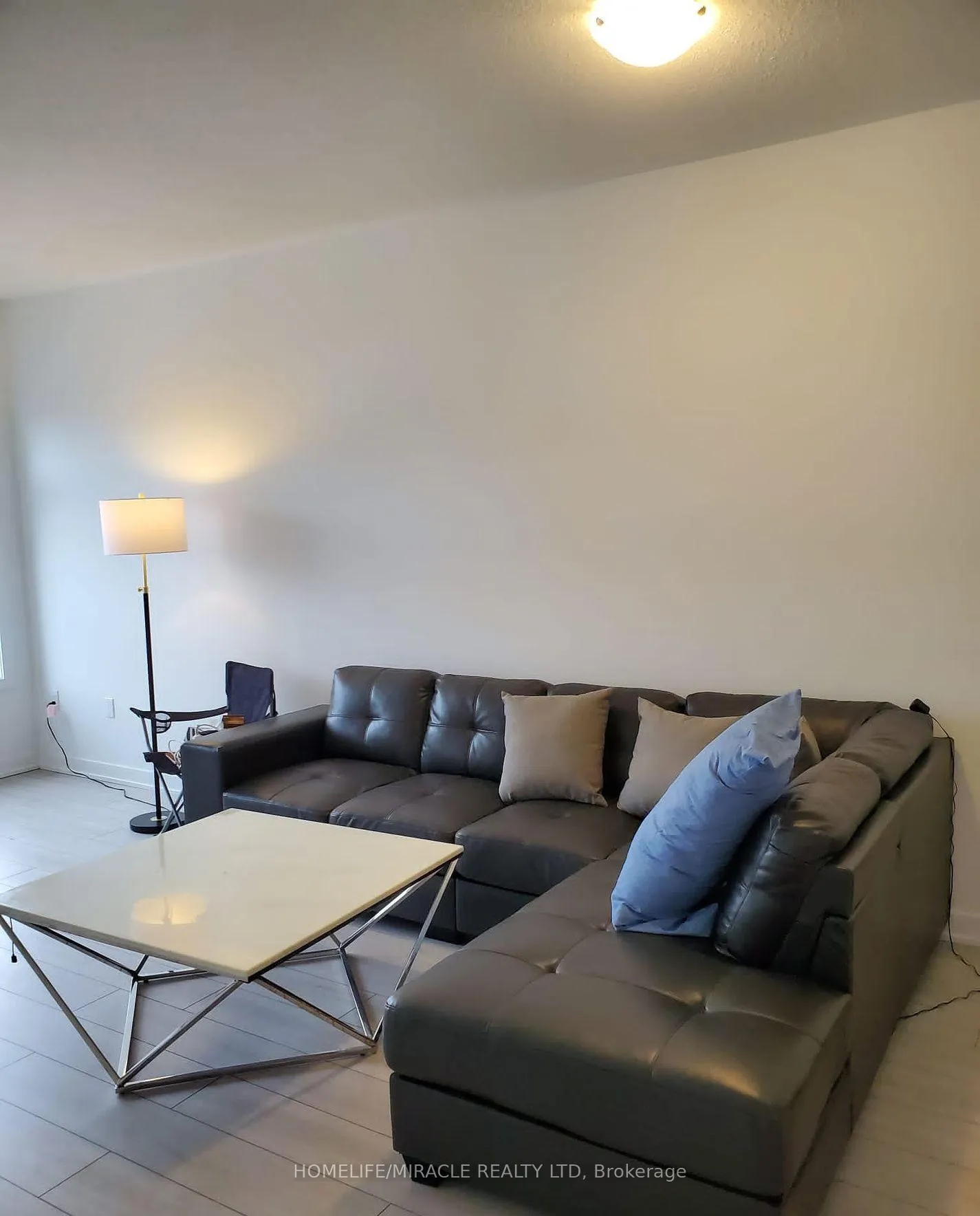 Photo 3 of 4904 Valera Road, Burlington, Alton — HOMEH
