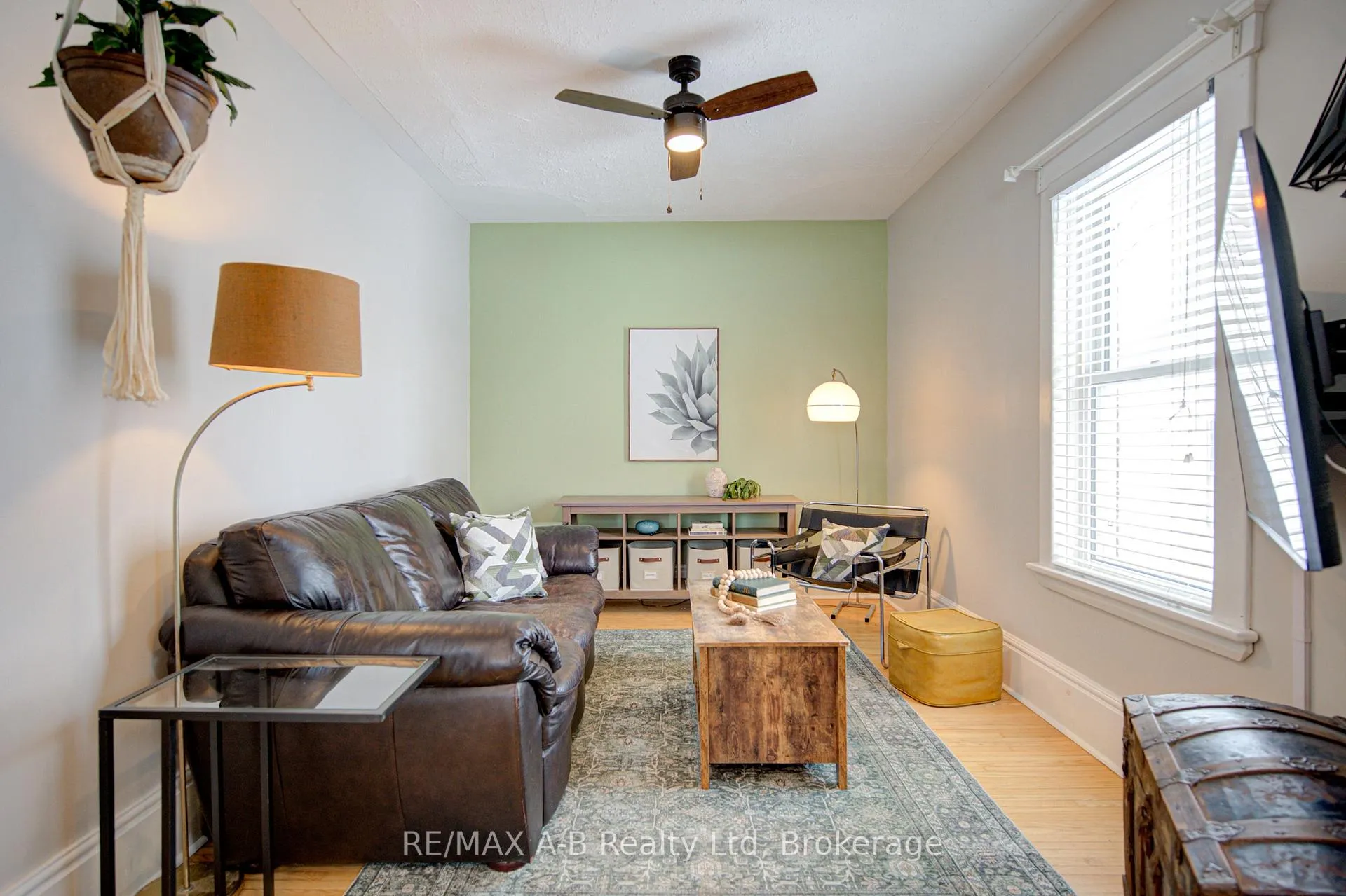 Photo 10 of 397 Albert Street, Stratford — HOMEH