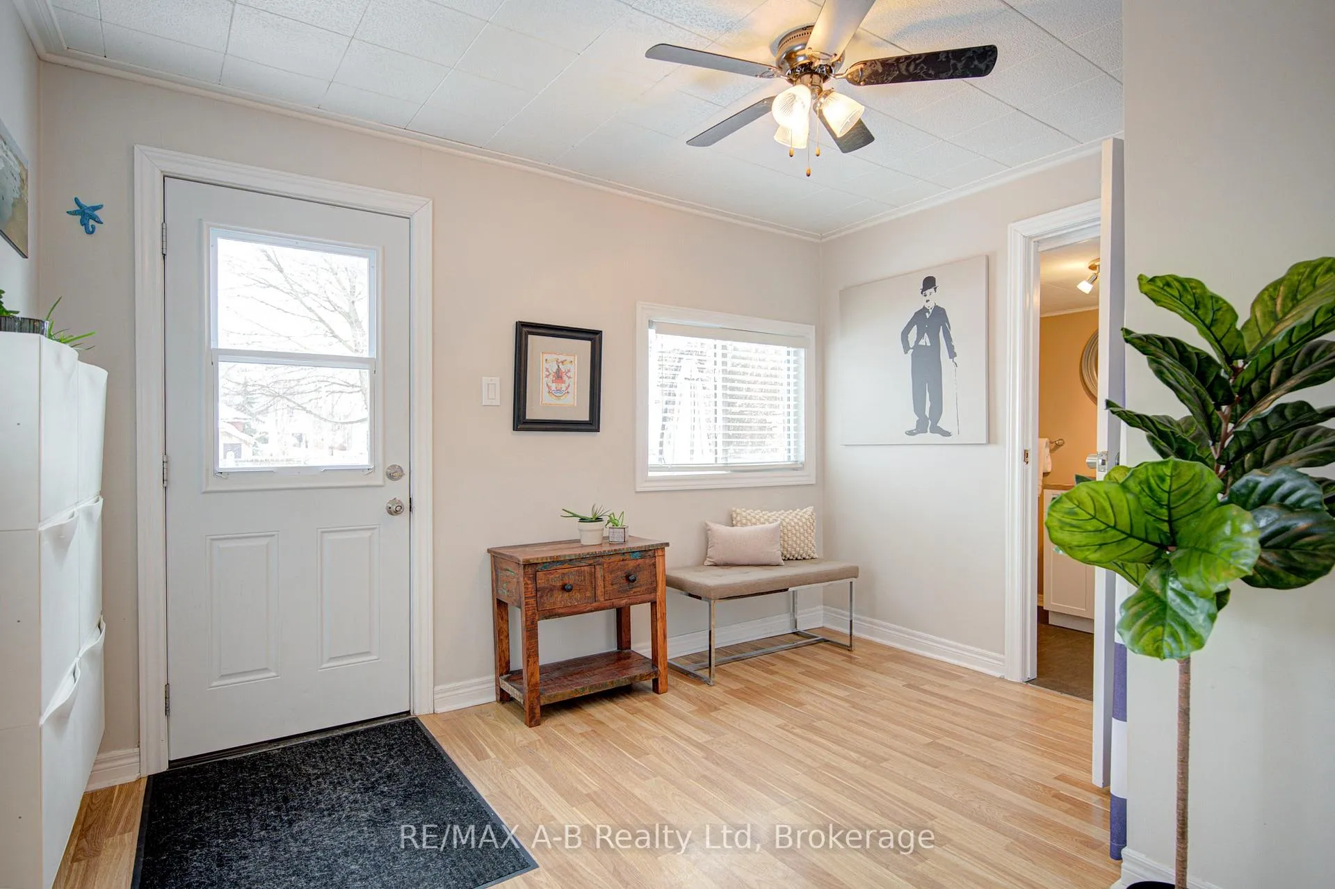 Photo 15 of 397 Albert Street, Stratford — HOMEH