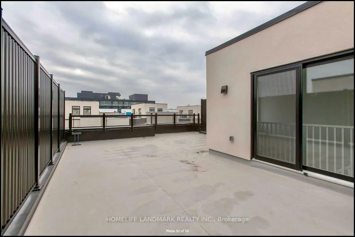 Photo 16 of Unit 4, 1121 Cooke Boulevard E, Burlington, LaSalle — HOMEH
