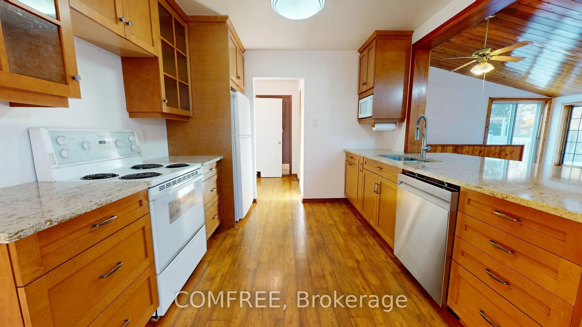 Photo 7 of 146 Old Colony Road, Ottawa, Kanata - Glencairn/Hazeldean — HOMEH