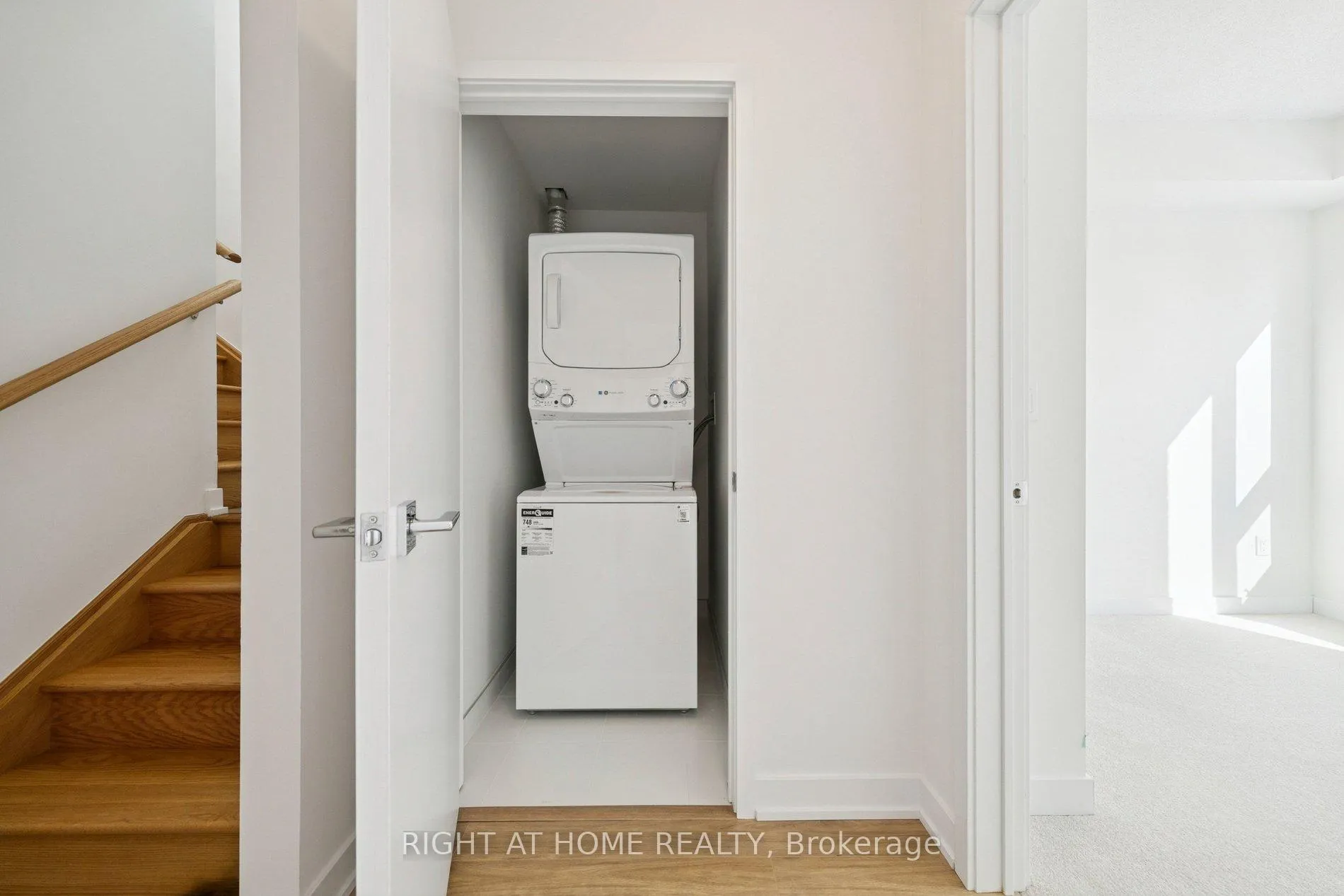 Photo 14 of Unit TH30 (unit# 9), 496 Plains Road, Burlington, LaSalle — HOMEH