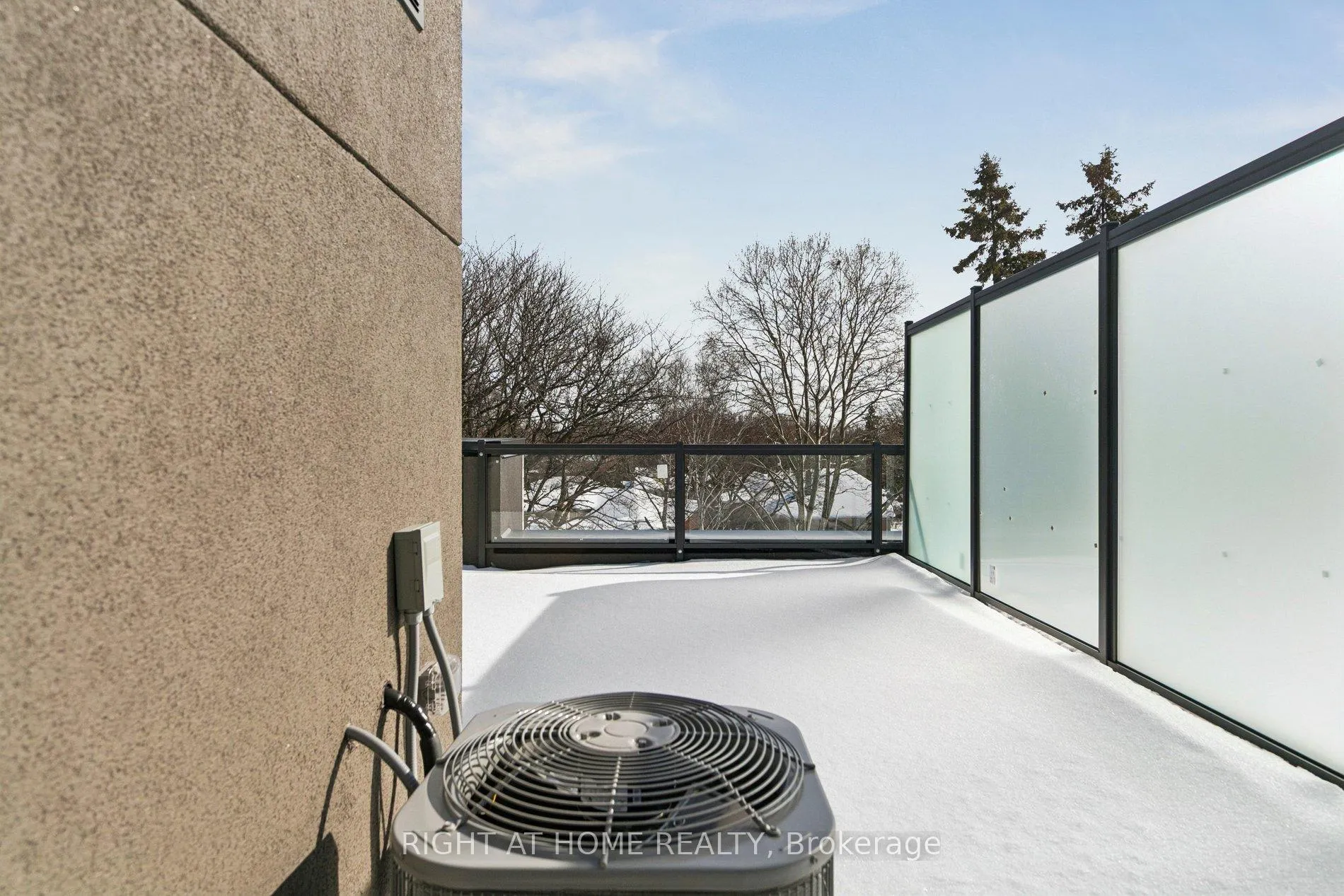 Photo 15 of Unit TH30 (unit# 9), 496 Plains Road, Burlington, LaSalle — HOMEH