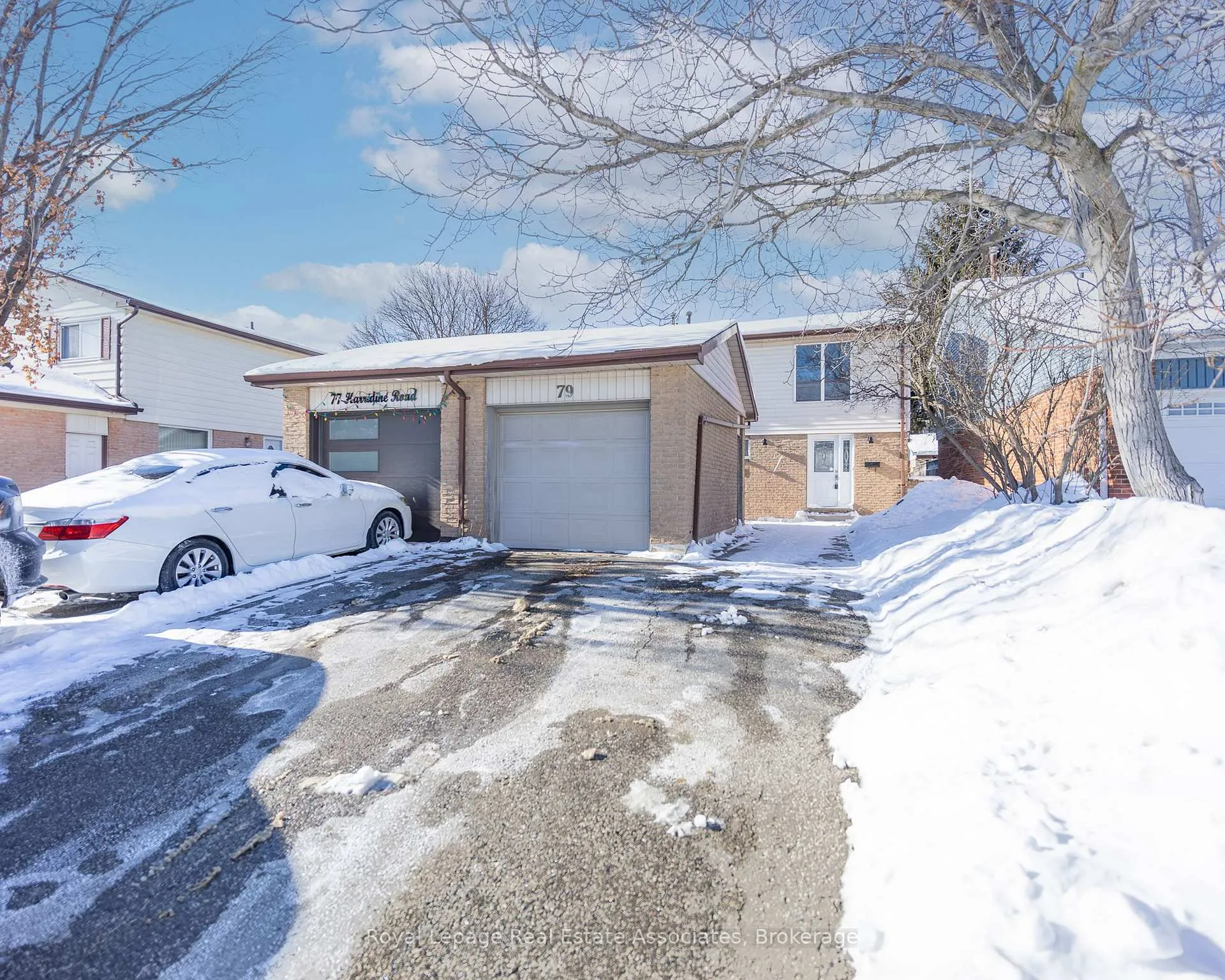Photo 5 of 79 Harridine Road, Brampton, Brampton West — HOMEH