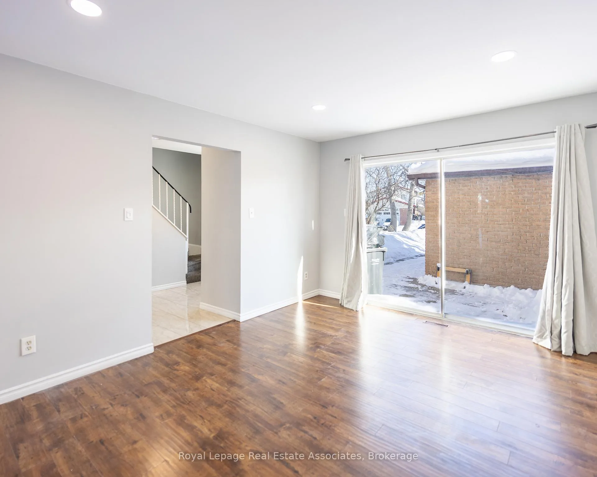 Photo 10 of 79 Harridine Road, Brampton, Brampton West — HOMEH