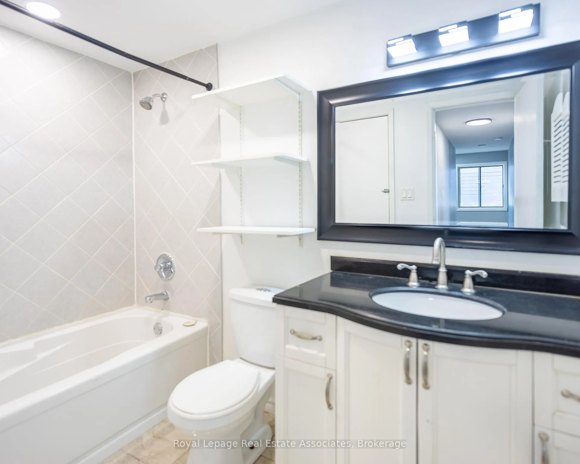 Photo 26 of 79 Harridine Road, Brampton, Brampton West — HOMEH