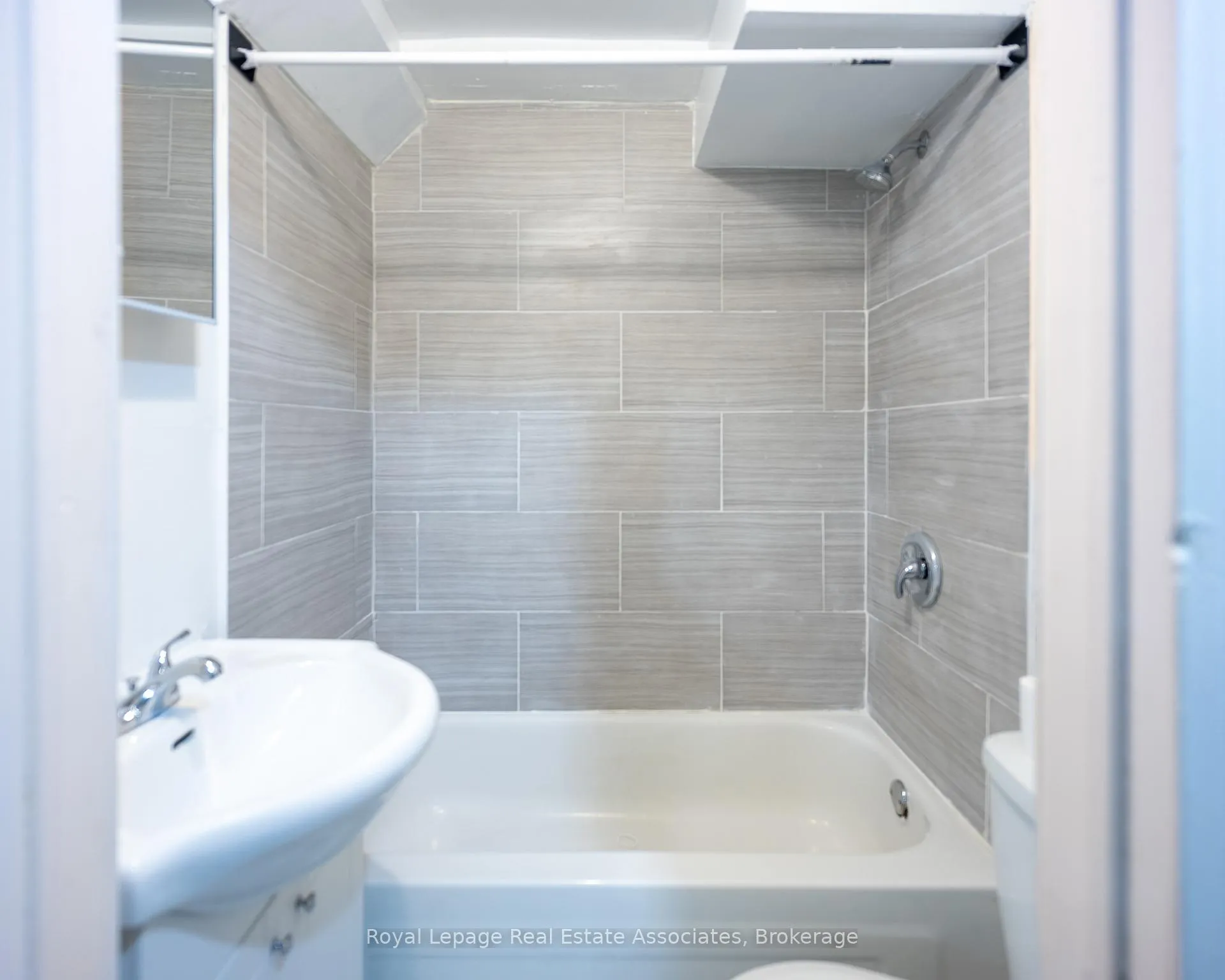 Photo 40 of 79 Harridine Road, Brampton, Brampton West — HOMEH