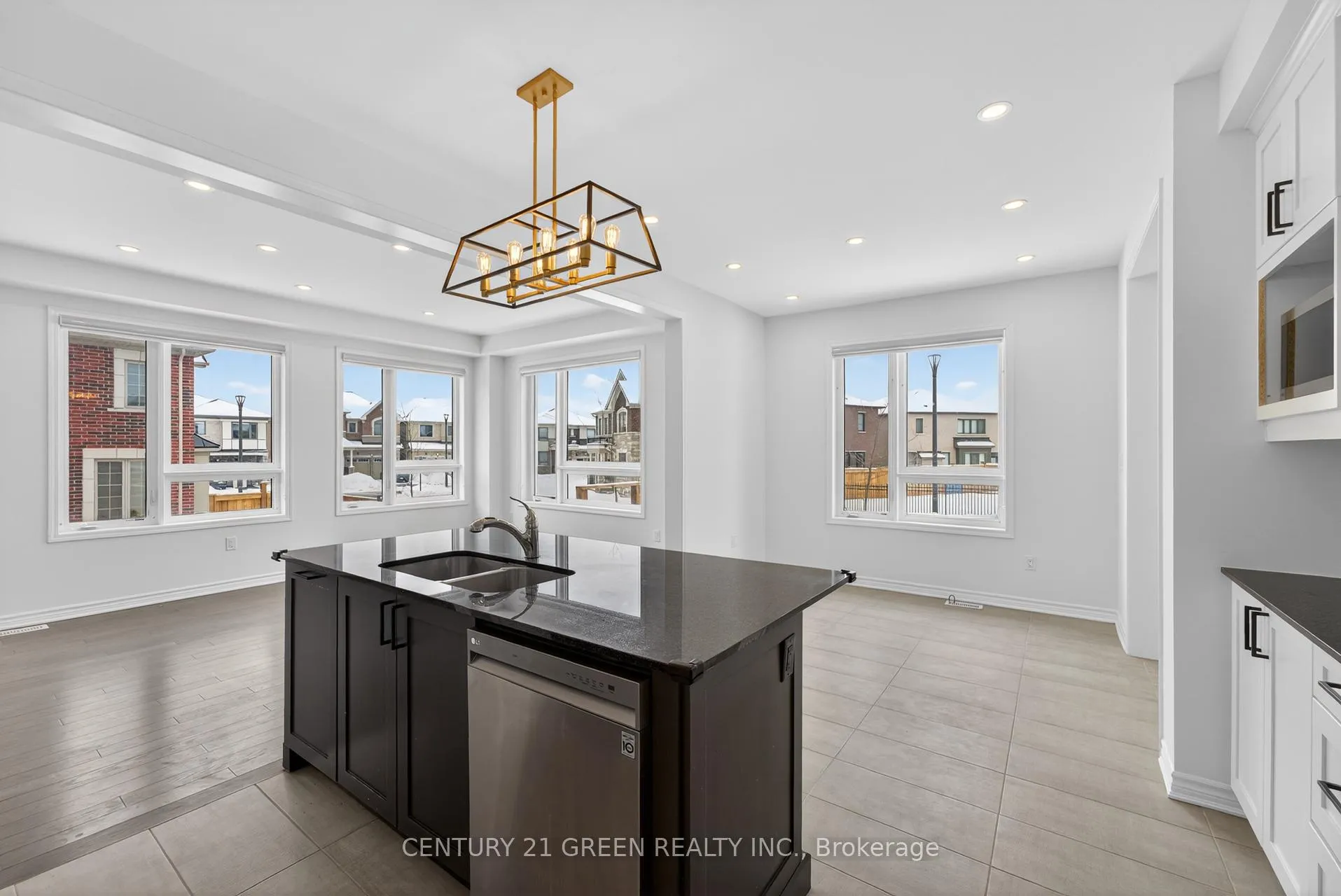 Photo 12 of 3140 Willowridge Path, Pickering, Rural Pickering — HOMEH