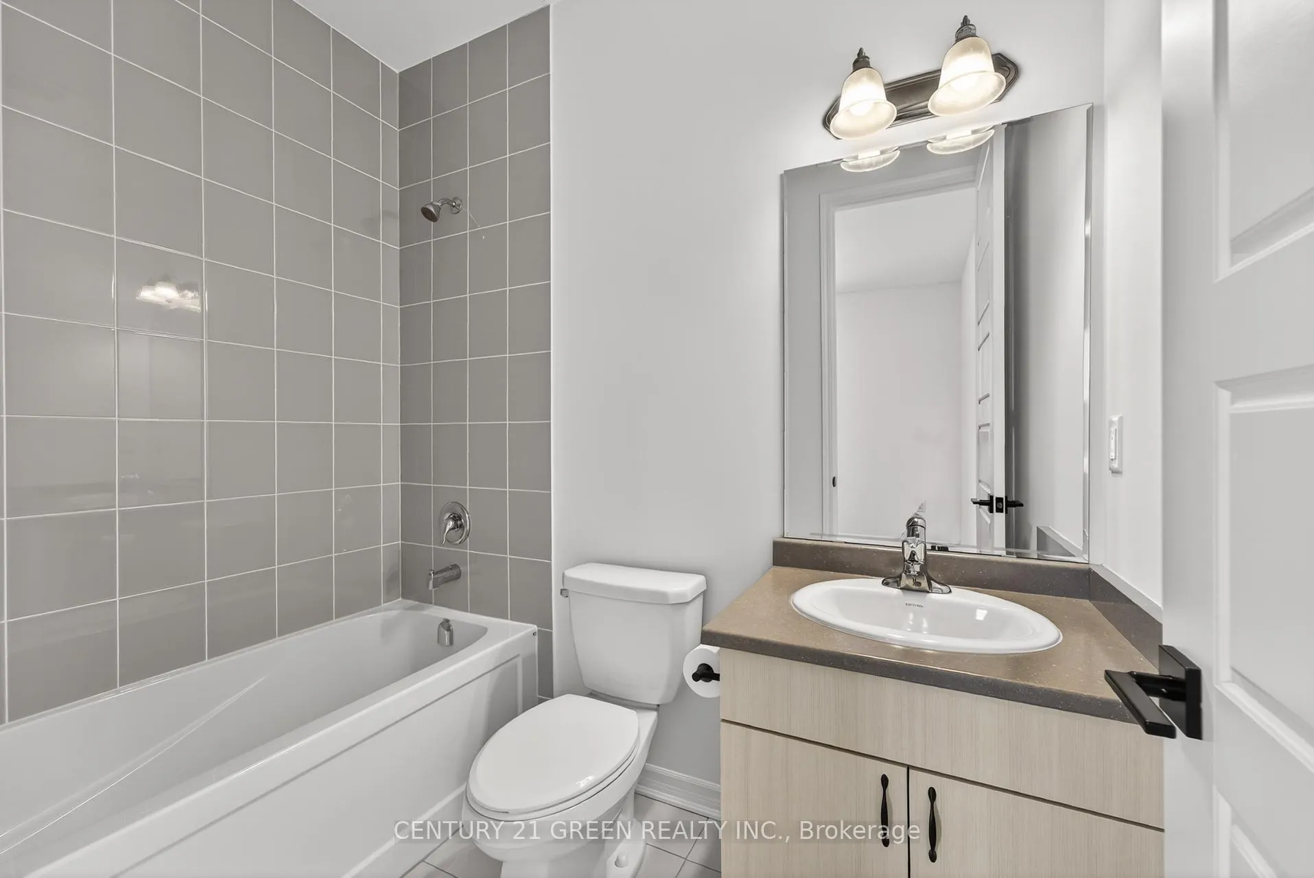 Photo 41 of 3140 Willowridge Path, Pickering, Rural Pickering — HOMEH