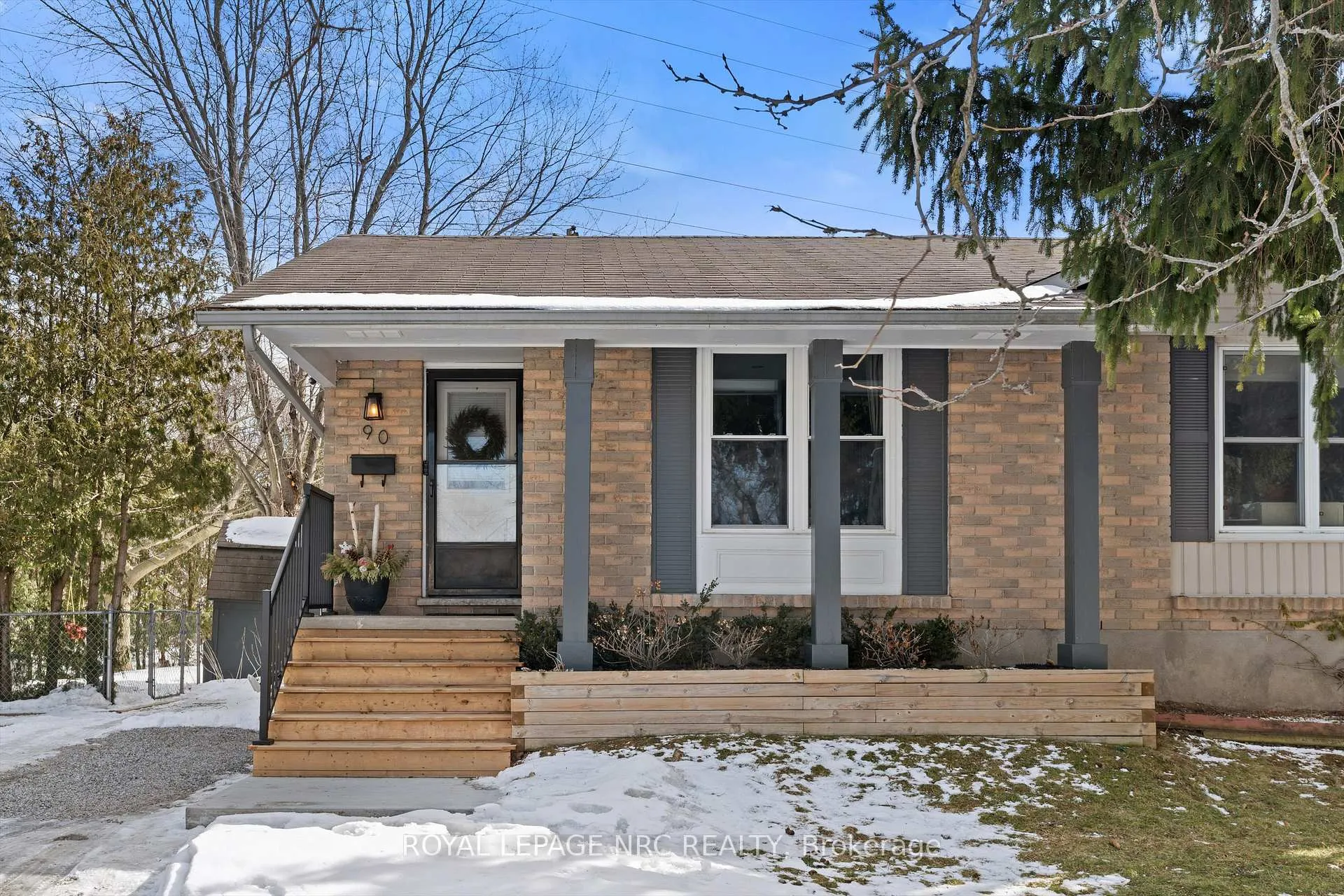 Photo 1 of 90 Oxford Street, St. Catharines, Secord Woods — HOMEH