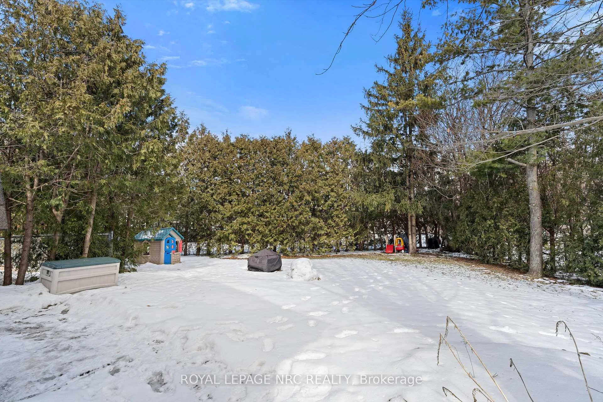 Photo 33 of 90 Oxford Street, St. Catharines, Secord Woods — HOMEH