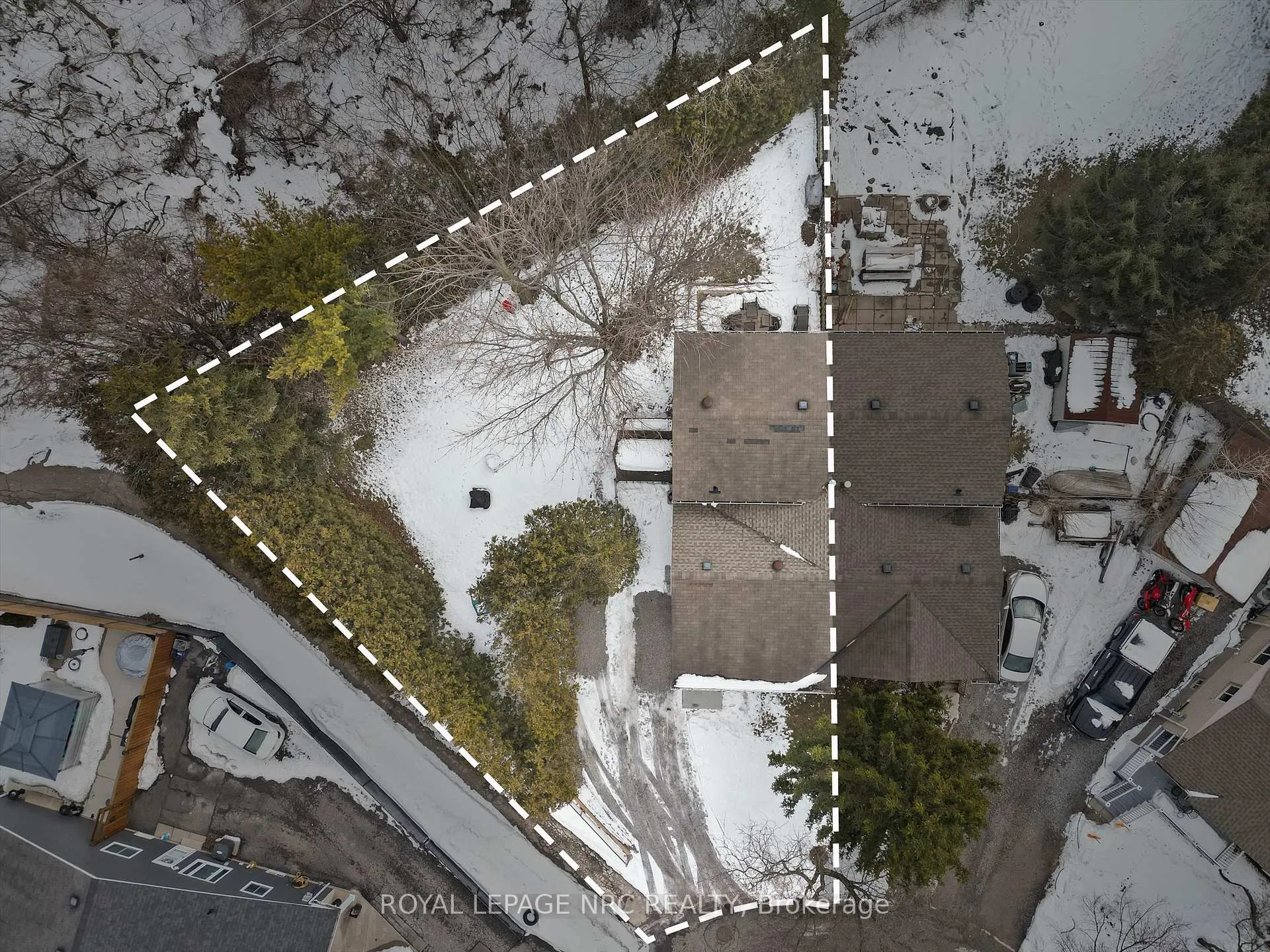 Photo 38 of 90 Oxford Street, St. Catharines, Secord Woods — HOMEH