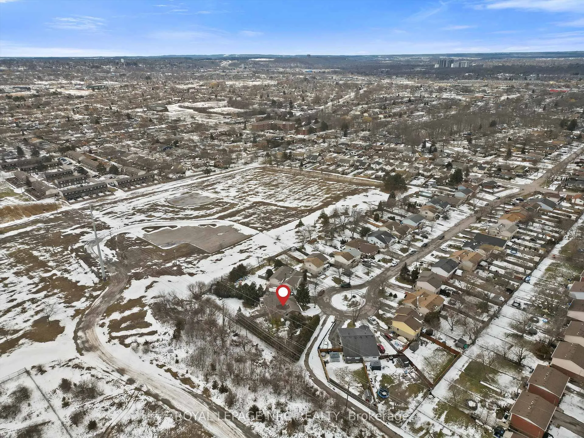 Photo 41 of 90 Oxford Street, St. Catharines, Secord Woods — HOMEH