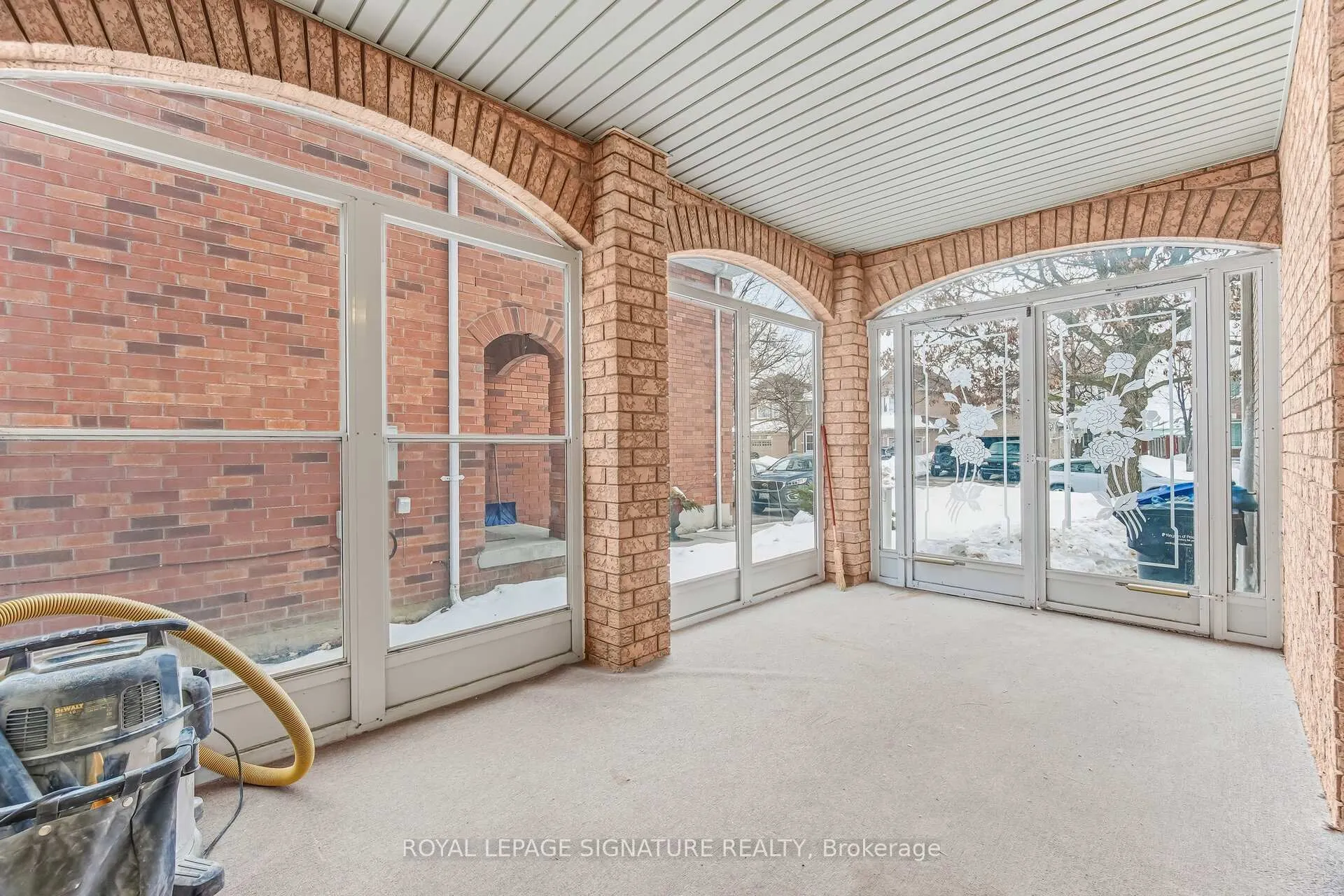 Photo 4 of 22 Rangeland Road, Brampton, Sandringham-Wellington — HOMEH