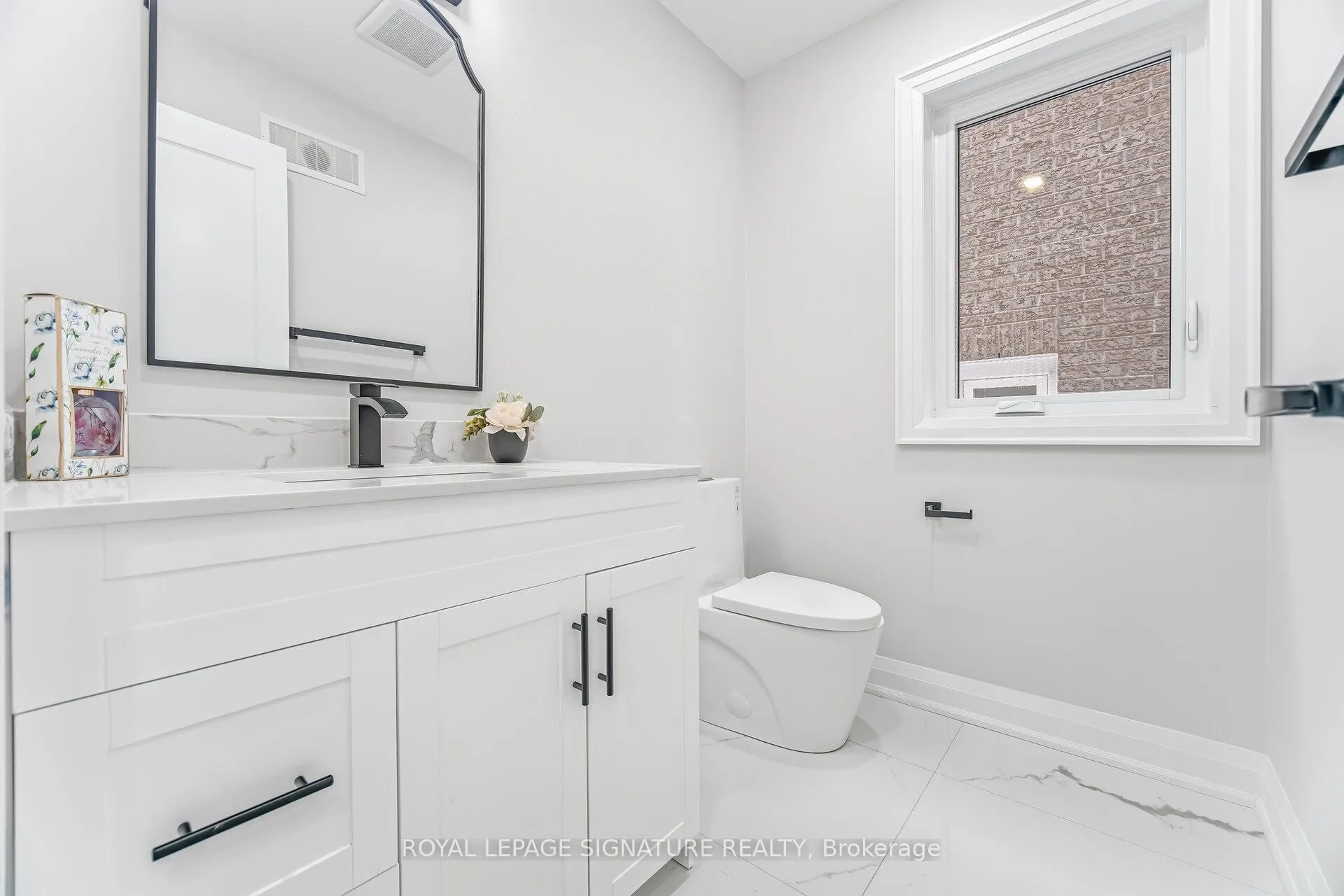 Photo 12 of 22 Rangeland Road, Brampton, Sandringham-Wellington — HOMEH