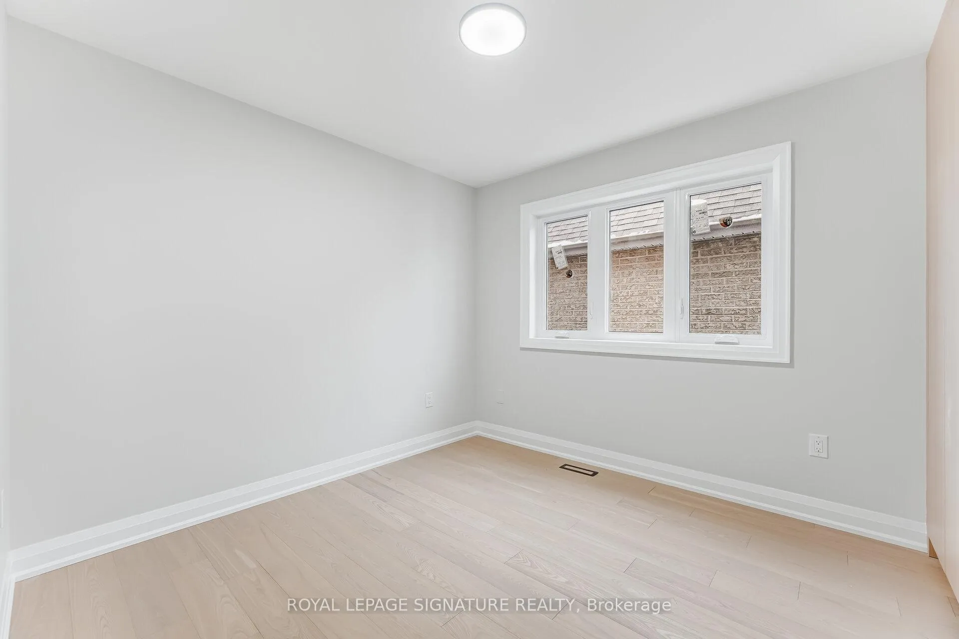 Photo 23 of 22 Rangeland Road, Brampton, Sandringham-Wellington — HOMEH