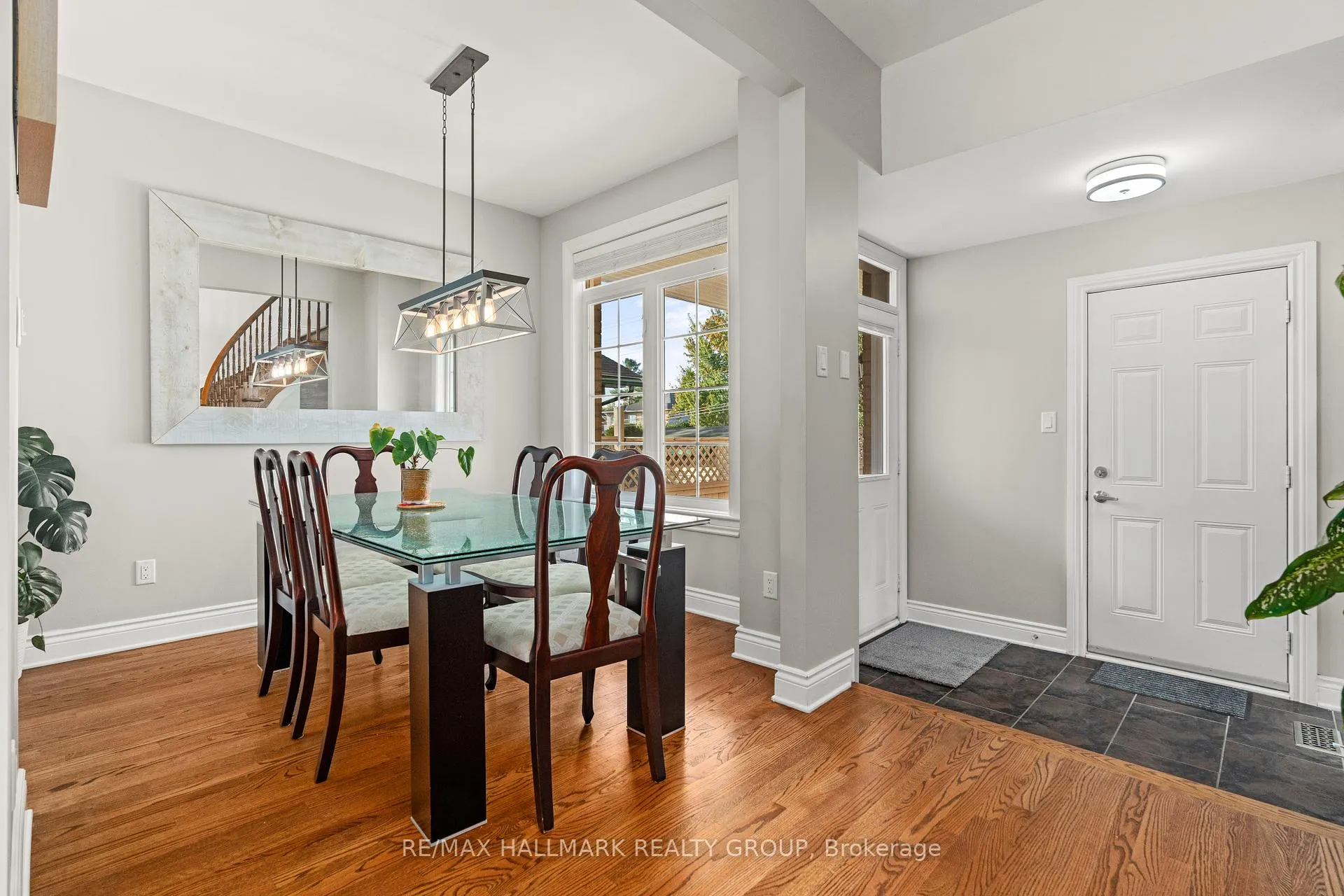 Photo 2 of 999 Pinecrest Road, Ottawa, Queensway Terrace North — HOMEH