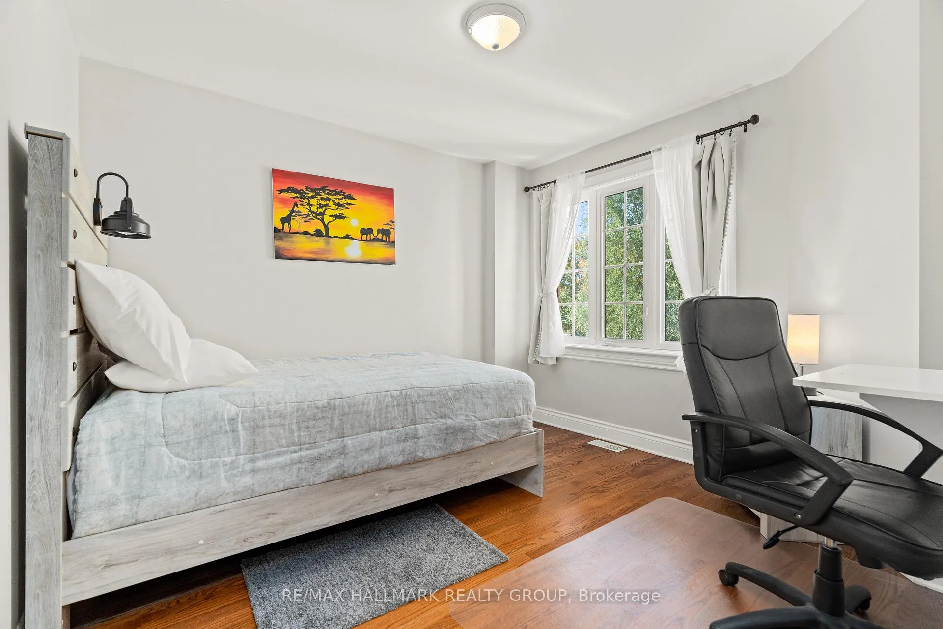 Photo 15 of 999 Pinecrest Road, Ottawa, Queensway Terrace North — HOMEH