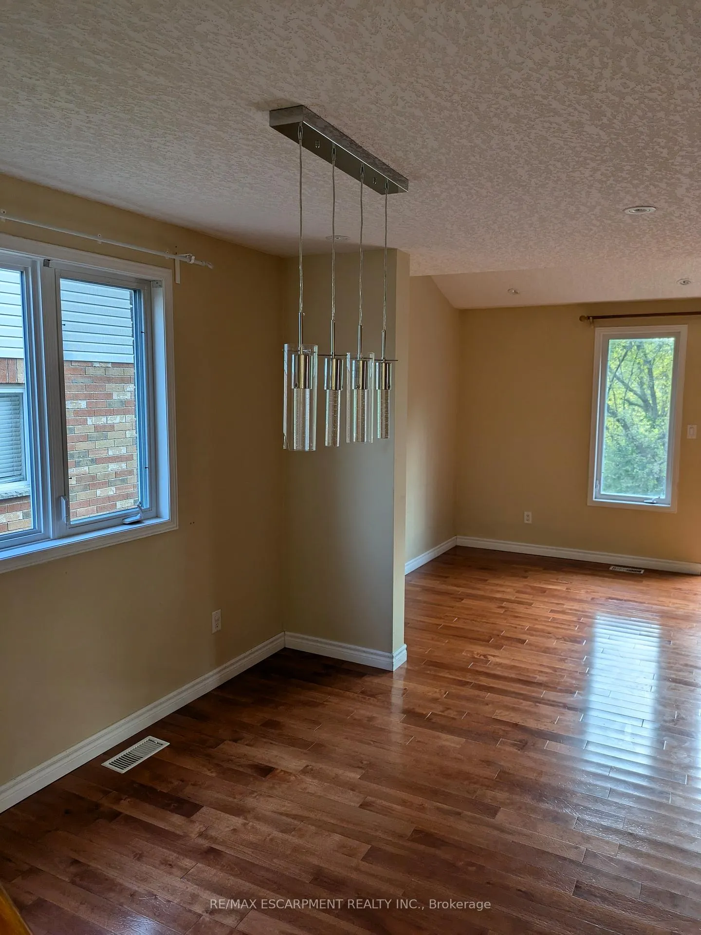Photo 7 of 218 Dearborn Boulevard, Waterloo, Colonial Acres — HOMEH