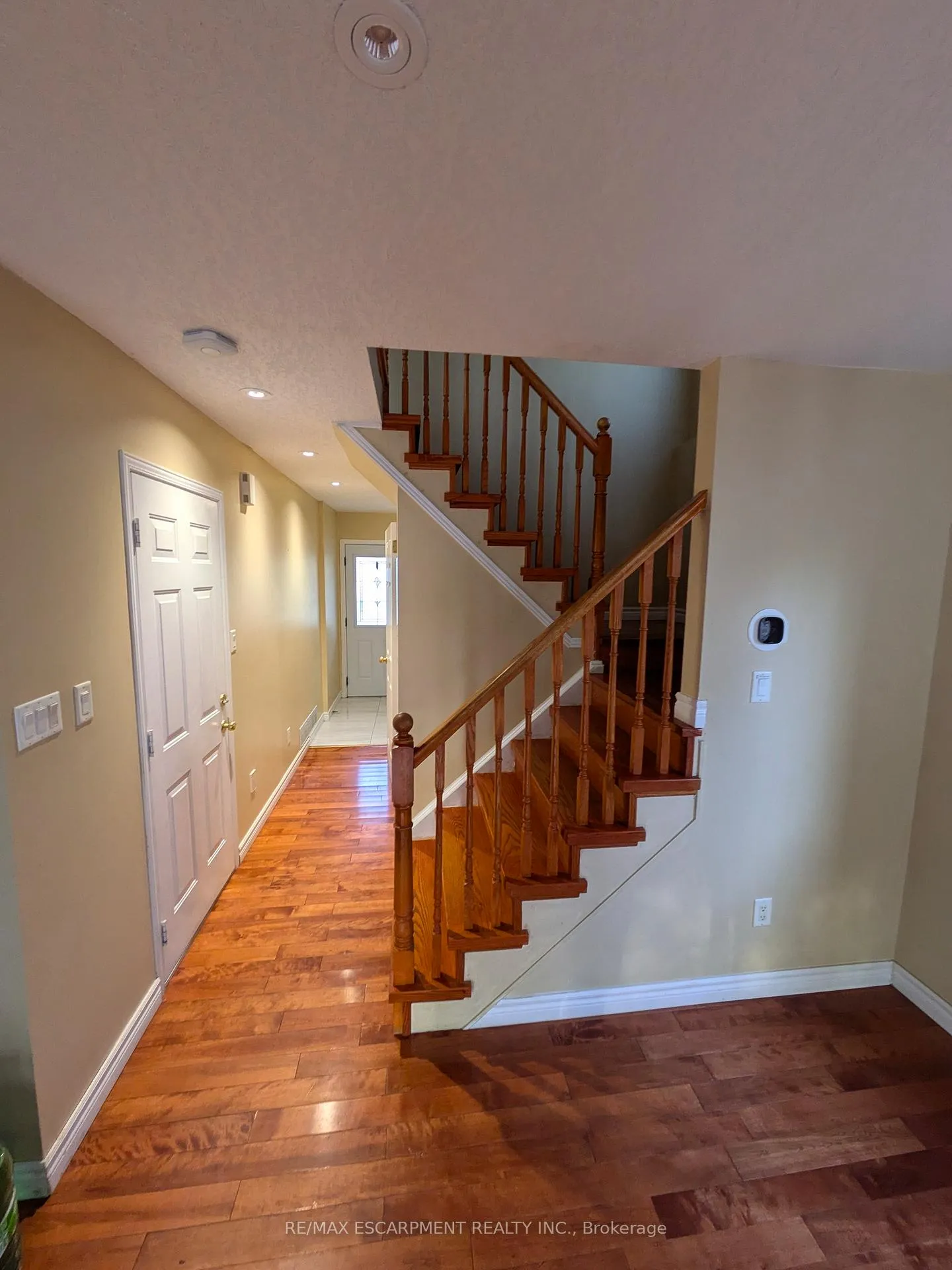 Photo 11 of 218 Dearborn Boulevard, Waterloo, Colonial Acres — HOMEH