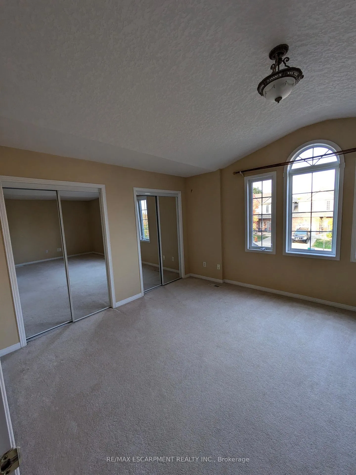 Photo 17 of 218 Dearborn Boulevard, Waterloo, Colonial Acres — HOMEH