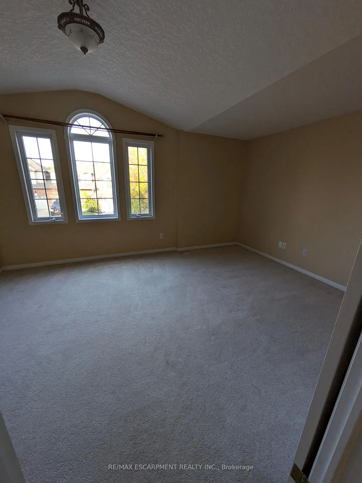 Photo 18 of 218 Dearborn Boulevard, Waterloo, Colonial Acres — HOMEH