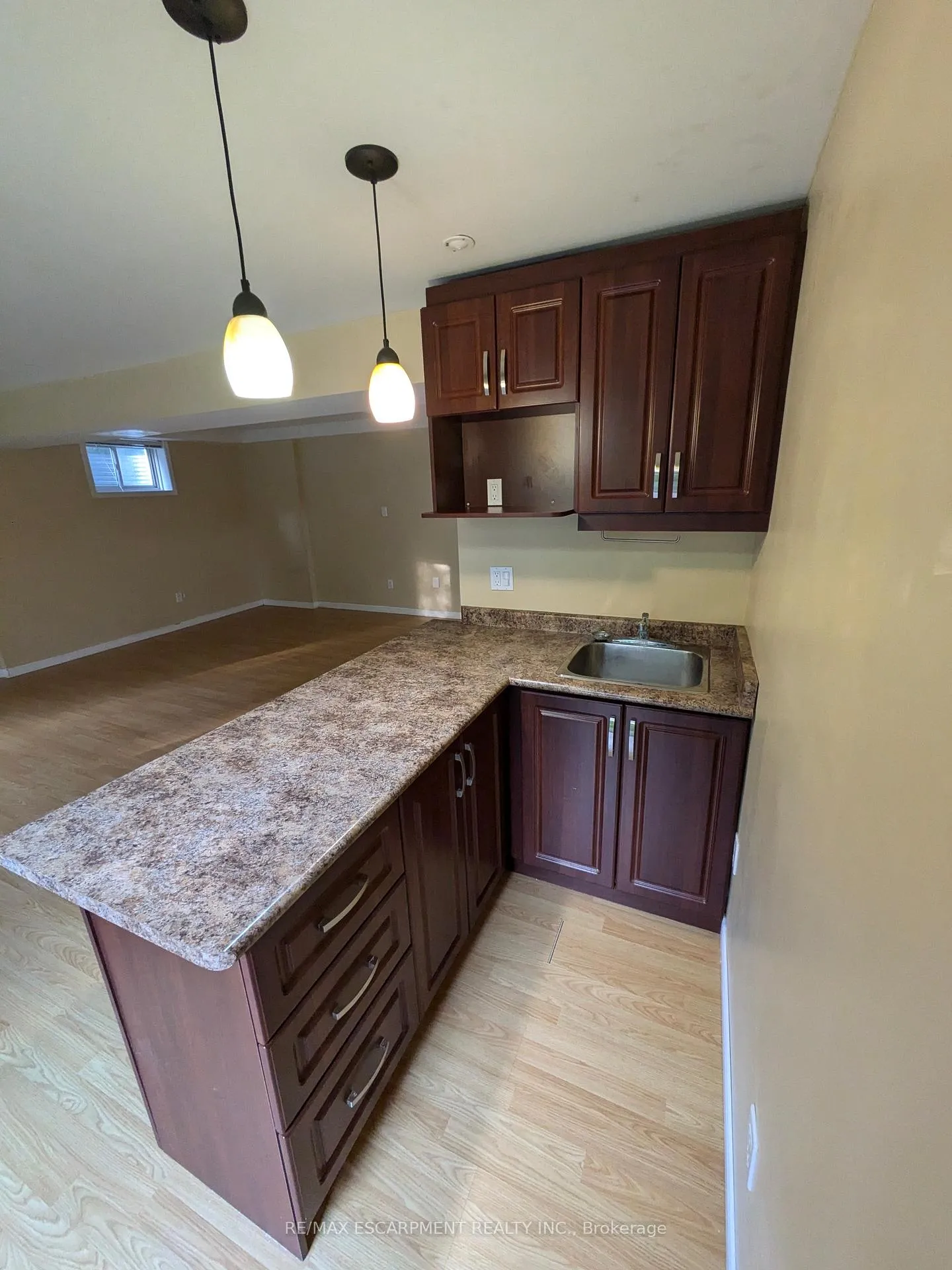 Photo 31 of 218 Dearborn Boulevard, Waterloo, Colonial Acres — HOMEH