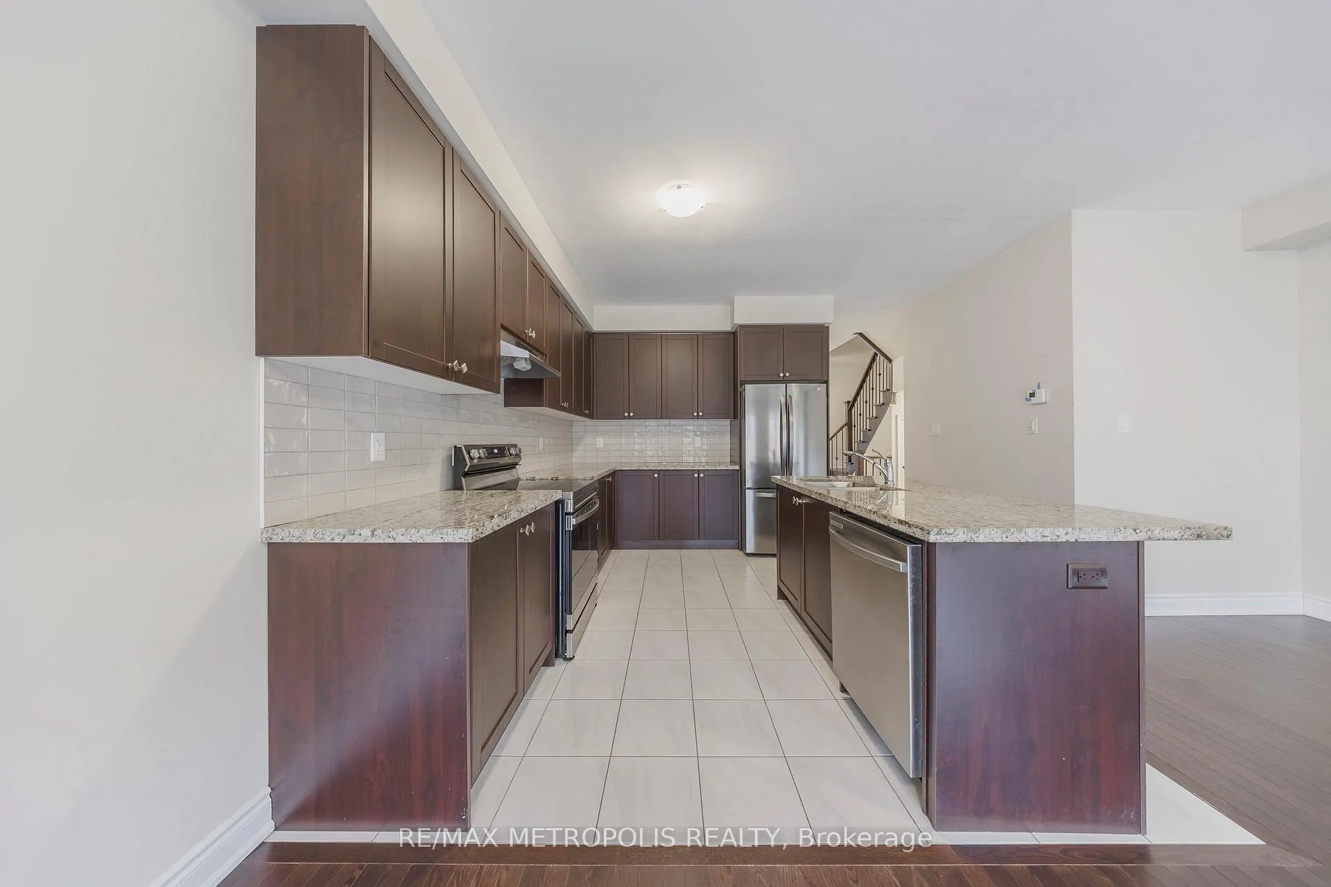 Photo 12 of 67 Lorne Thomas Place N, New Tecumseth, Rural New Tecumseth — HOMEH