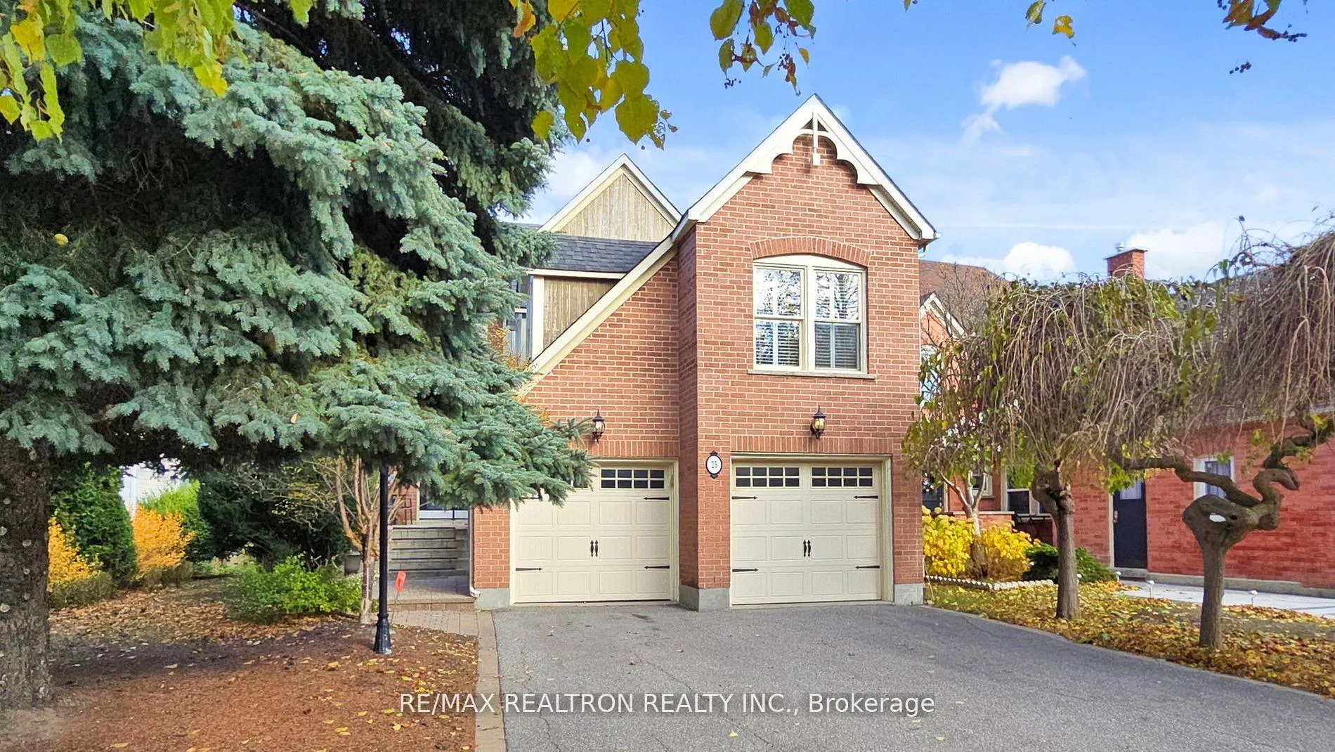 Front of 25 Waterbridge Lane