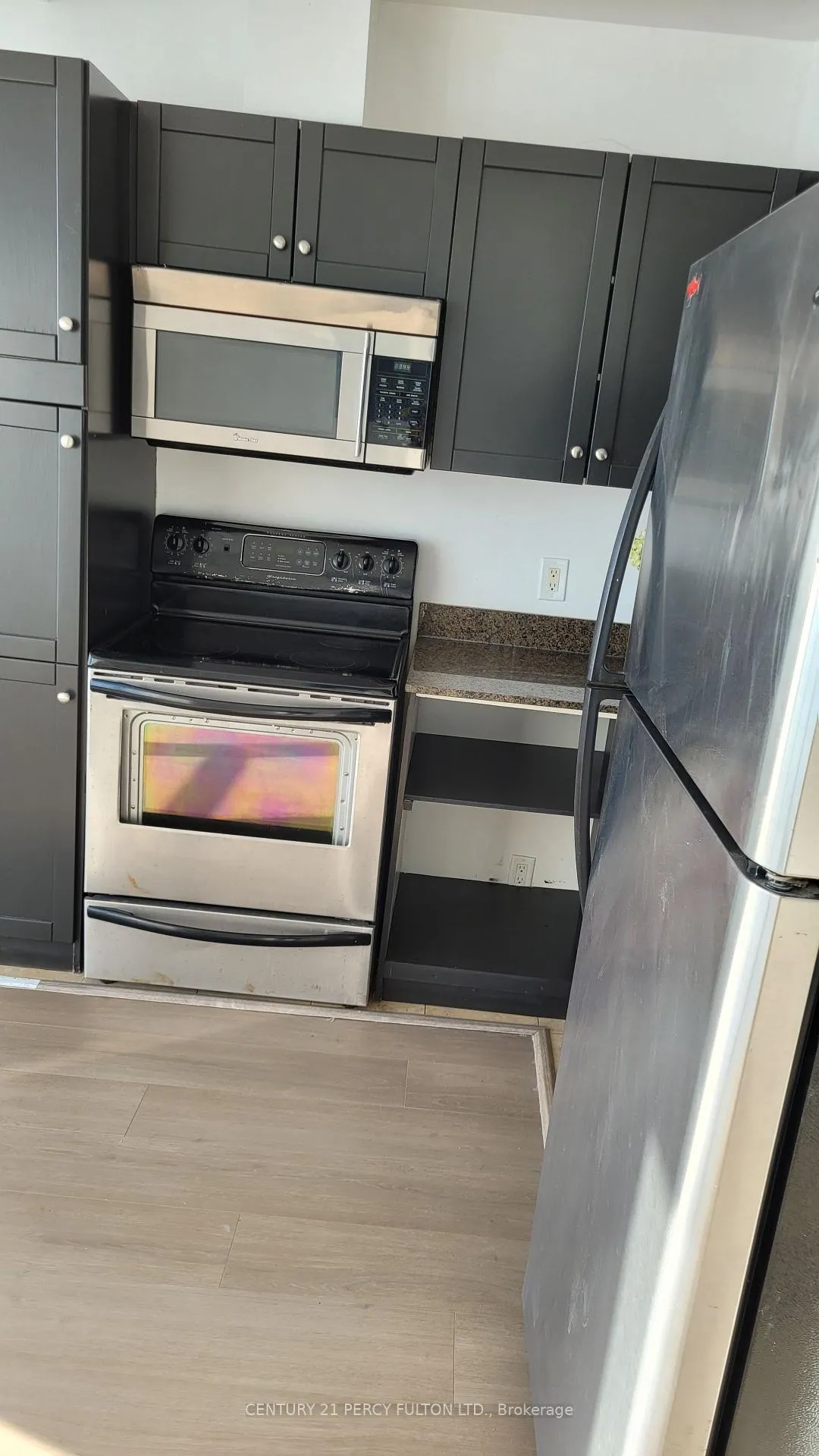 Photo 4 of Unit 2708, 208 Queens Quay W, Toronto, Waterfront Communities — HOMEH