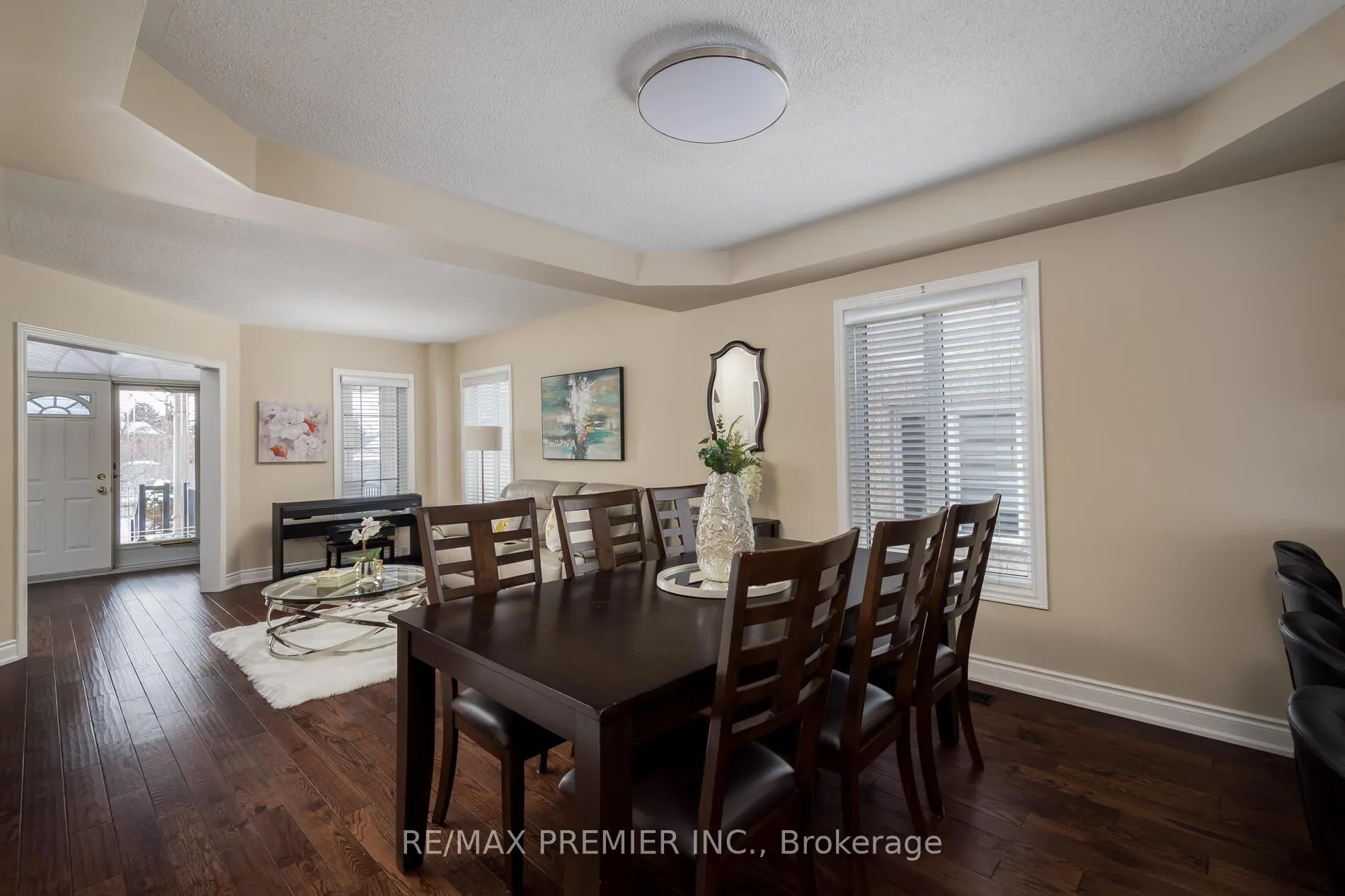 Photo 10 of 35 Cachet Hill Crescent, Vaughan, Sonoma Heights — HOMEH