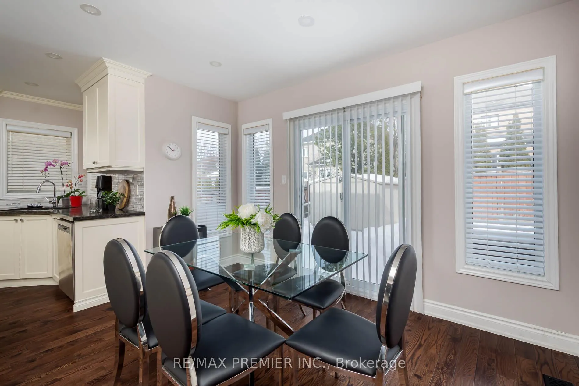 Photo 15 of 35 Cachet Hill Crescent, Vaughan, Sonoma Heights — HOMEH