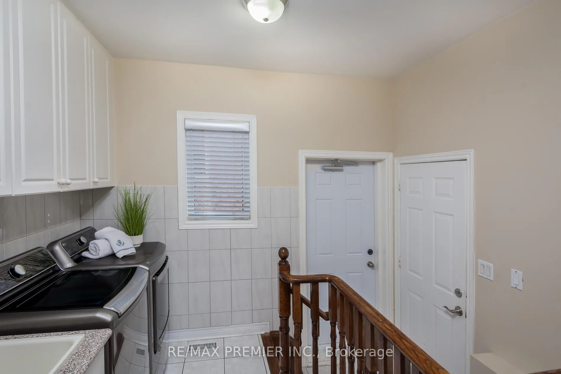Photo 24 of 35 Cachet Hill Crescent, Vaughan, Sonoma Heights — HOMEH