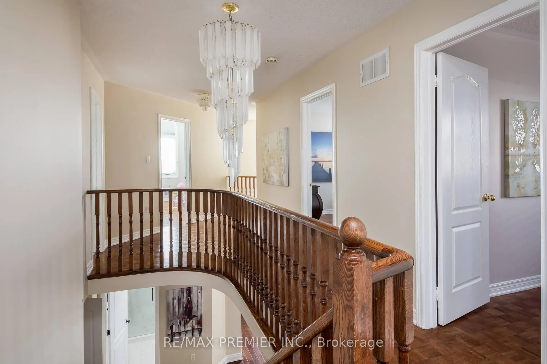 Photo 26 of 35 Cachet Hill Crescent, Vaughan, Sonoma Heights — HOMEH