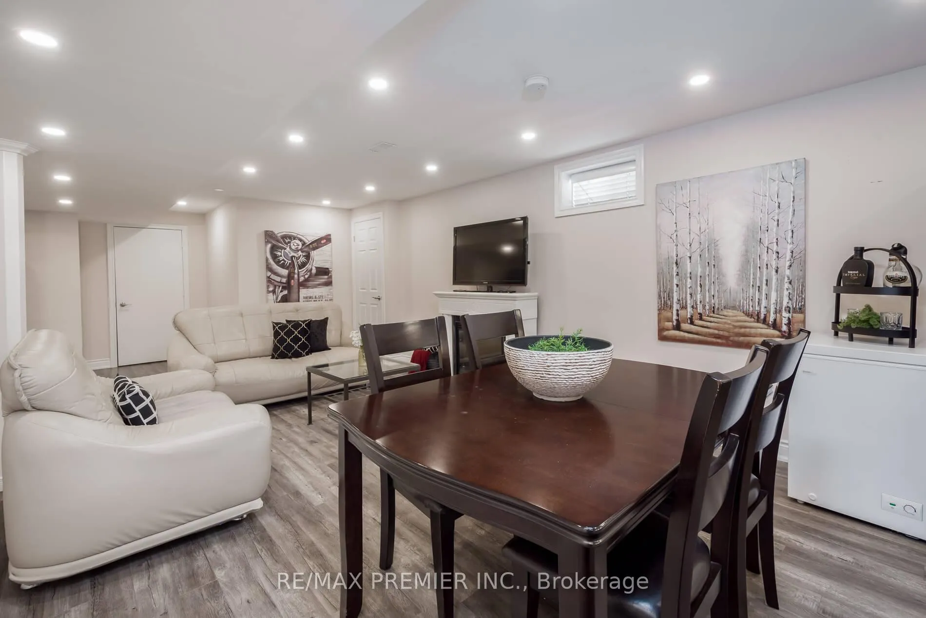 Photo 38 of 35 Cachet Hill Crescent, Vaughan, Sonoma Heights — HOMEH
