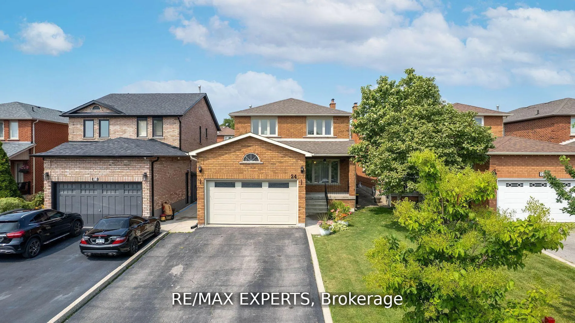 Photo 1 of 24 Bluestone Street, Vaughan, West Woodbridge — HOMEH