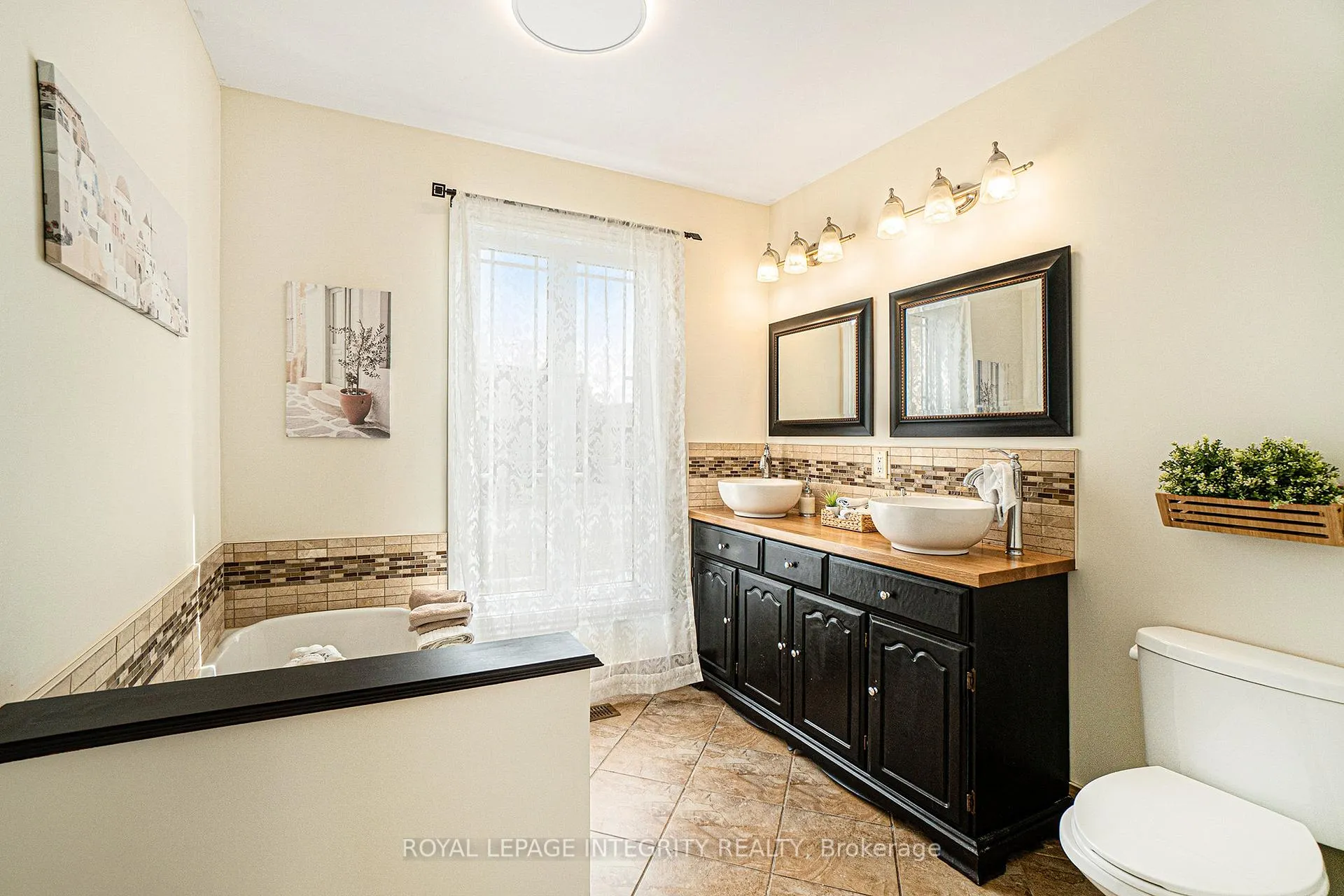 Photo 13 of 55 Rowan Drive, South Dundas, Morrisburg — HOMEH
