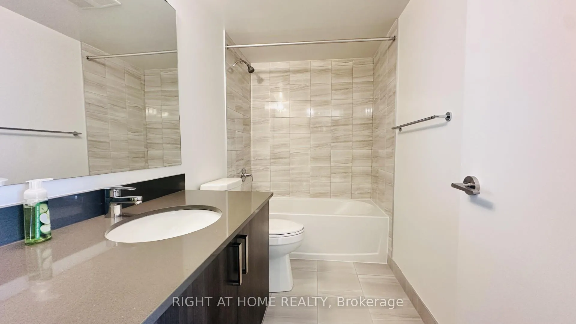 Photo 9 of Unit 1412, 1010 Sandy Beach Road, Pickering, Bay Ridges — HOMEH