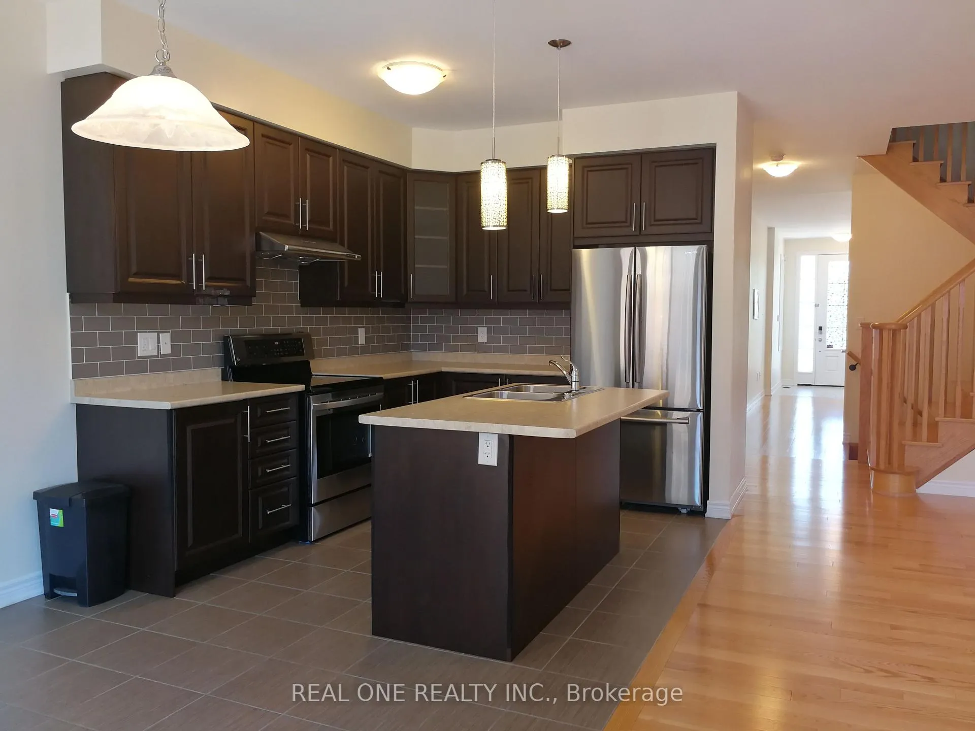 Photo 7 of 34 Christian Ritter Drive, Markham, Berczy — HOMEH