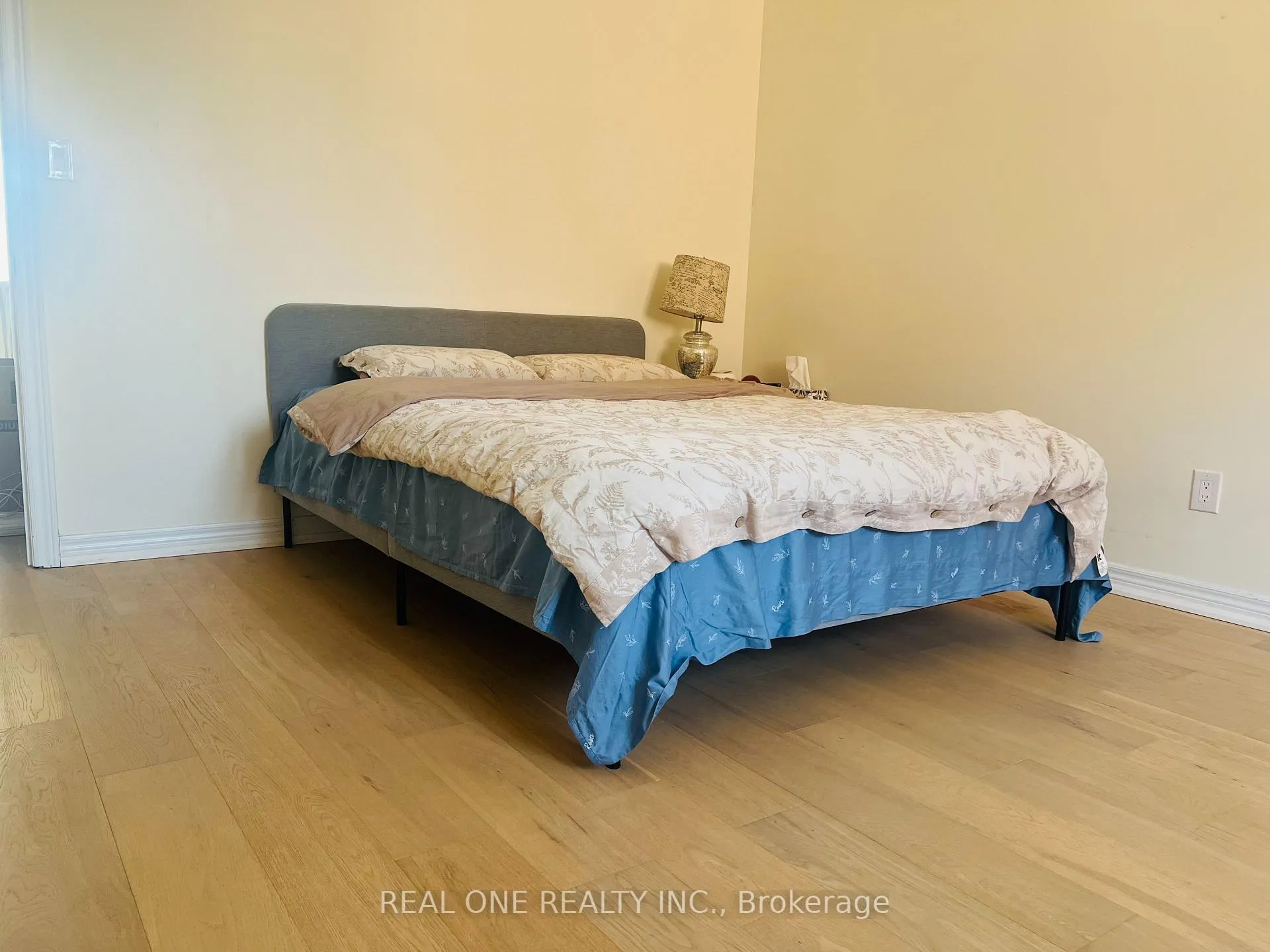 Photo 13 of 34 Christian Ritter Drive, Markham, Berczy — HOMEH