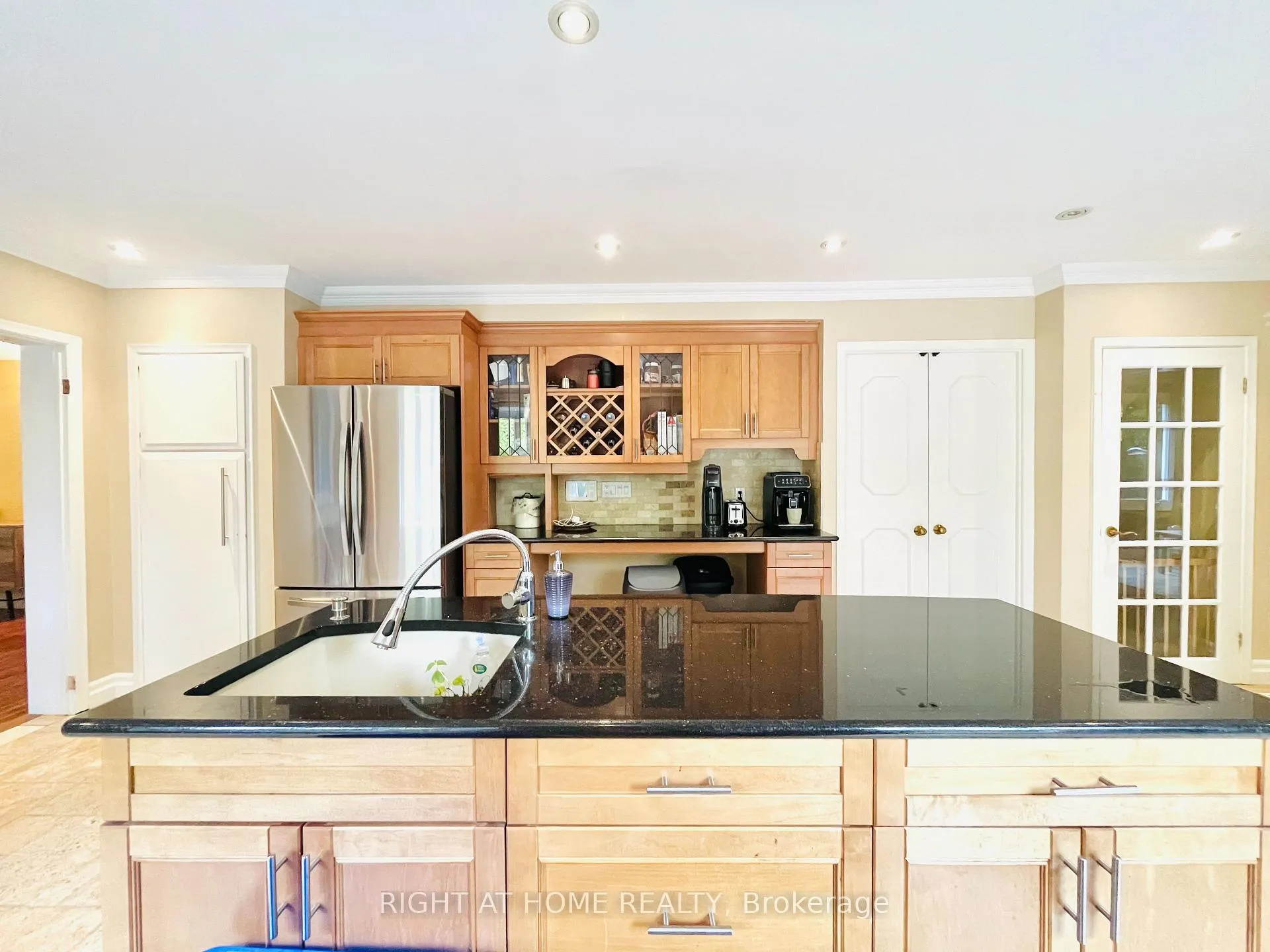 Photo 14 of 73 Laureleaf Road, Markham, Bayview Glen — HOMEH