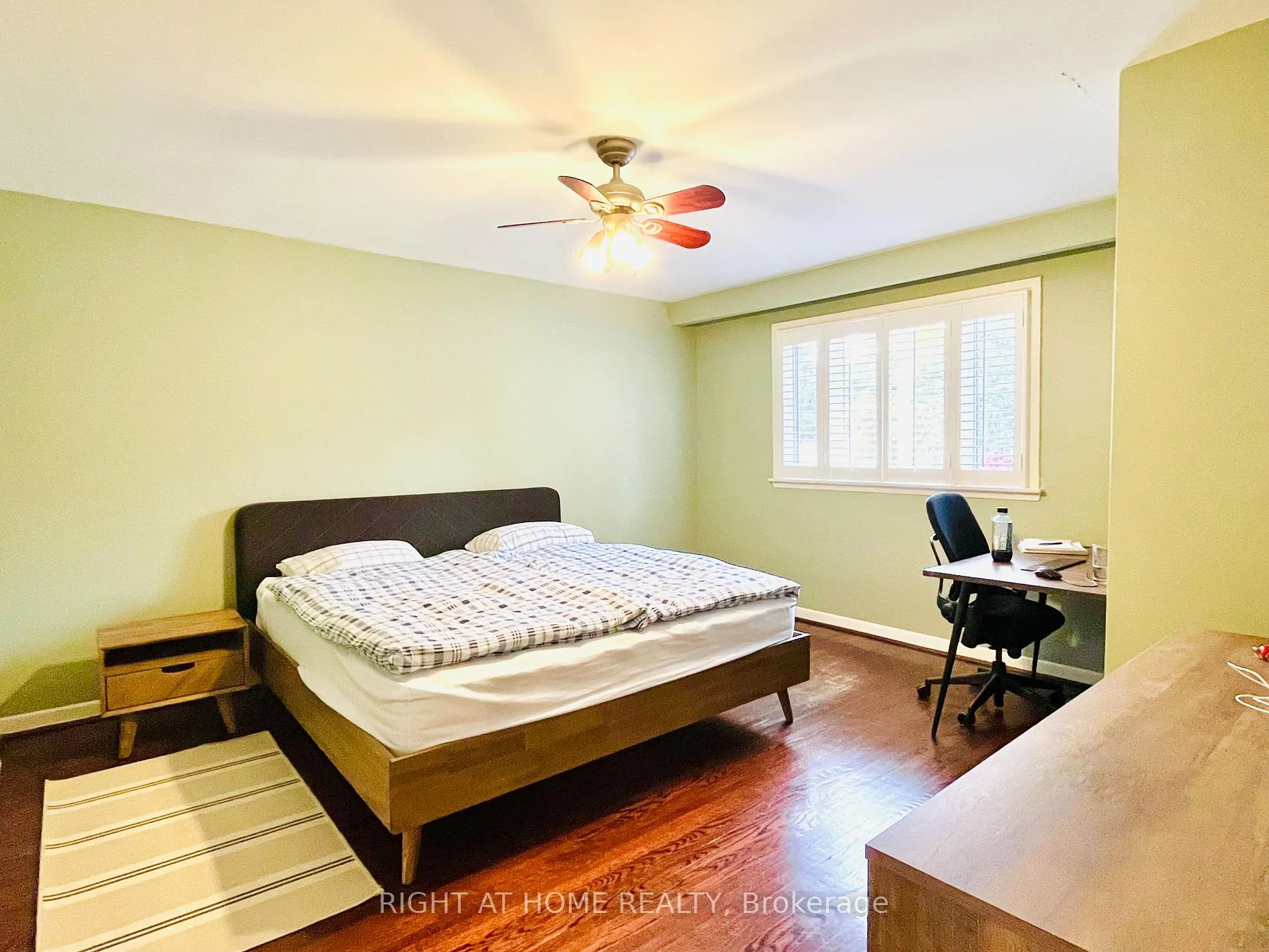 Photo 23 of 73 Laureleaf Road, Markham, Bayview Glen — HOMEH