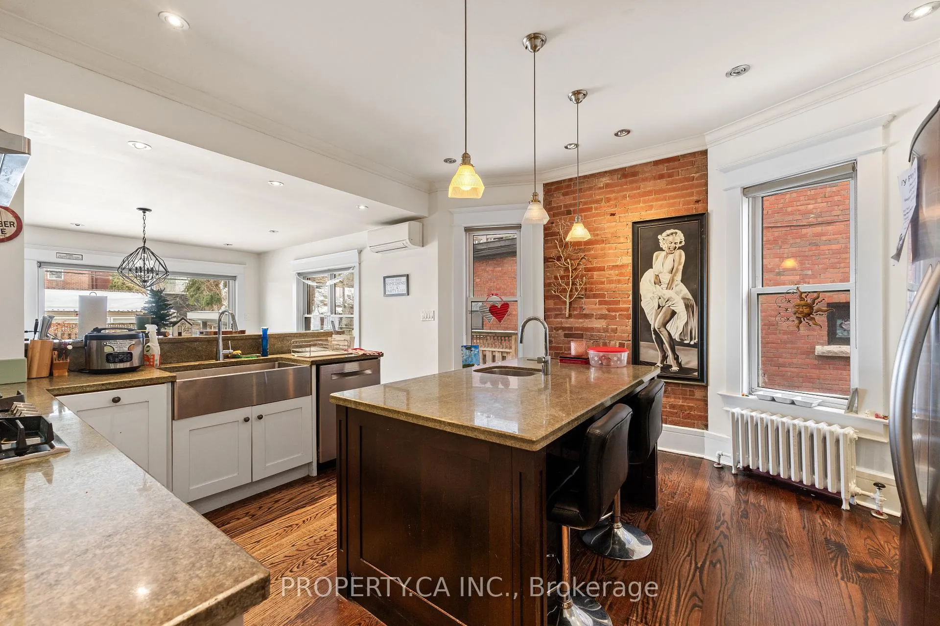 Photo 6 of Unit #Main, 423 Palmerston Boulevard, Toronto, Palmerston-Little Italy — HOMEH