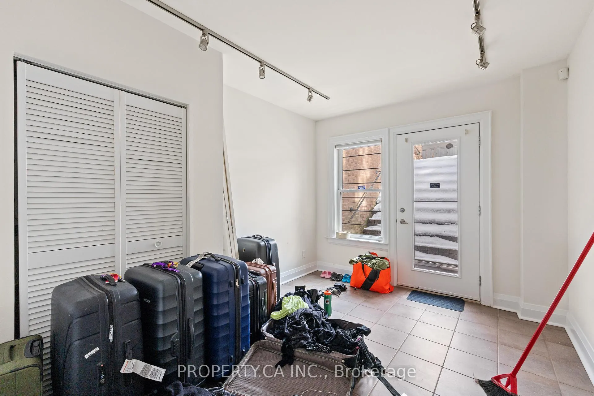 Photo 22 of Unit #Main, 423 Palmerston Boulevard, Toronto, Palmerston-Little Italy — HOMEH