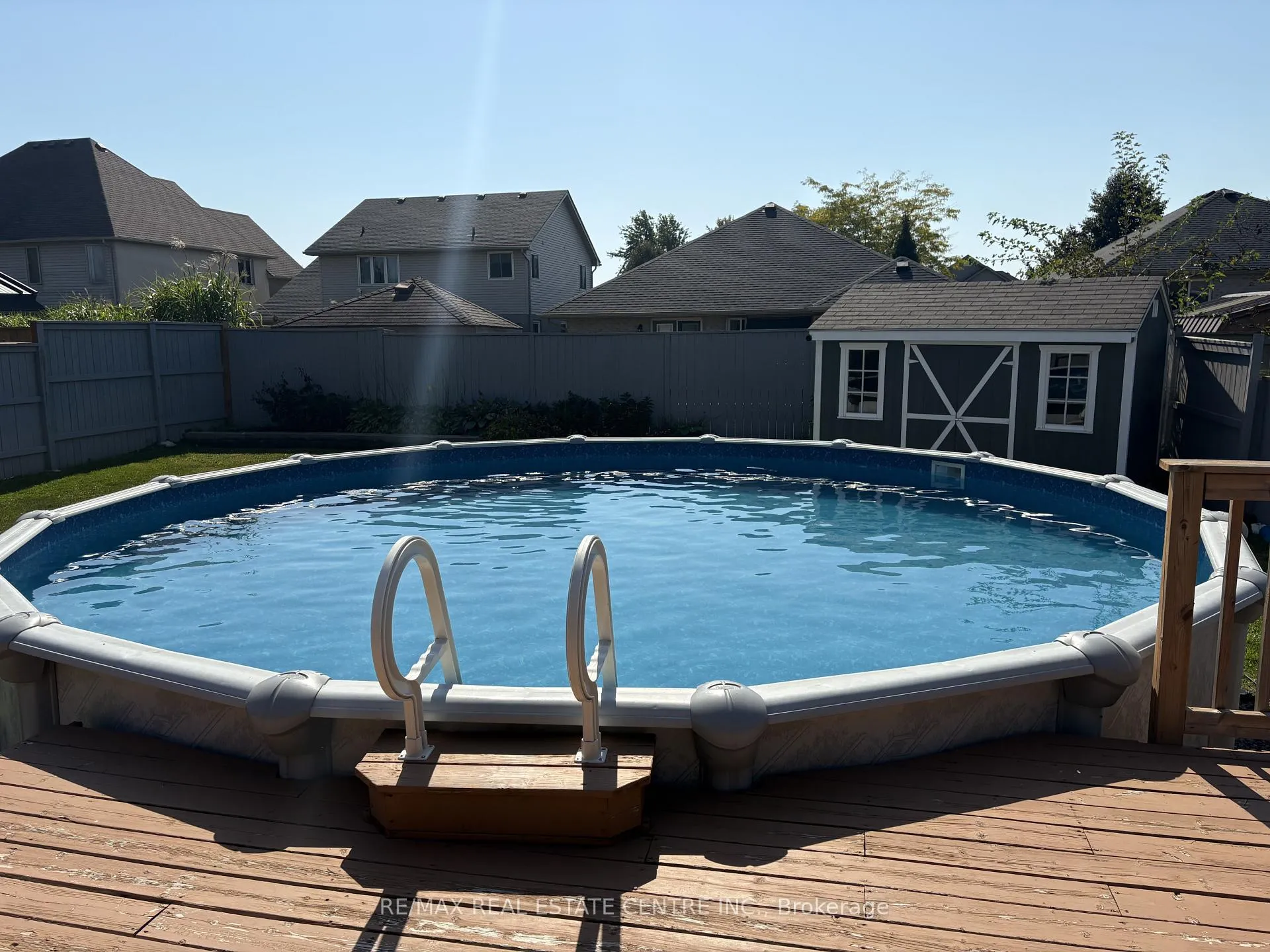 Photo 33 of 16 Falconridge Court, St. Thomas — HOMEH