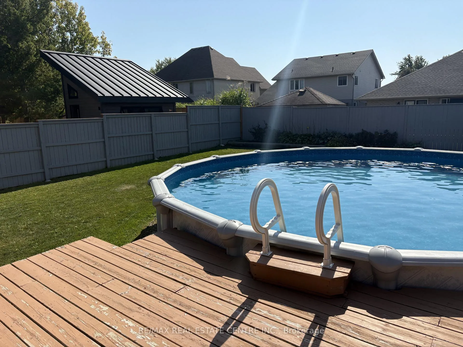 Photo 34 of 16 Falconridge Court, St. Thomas — HOMEH